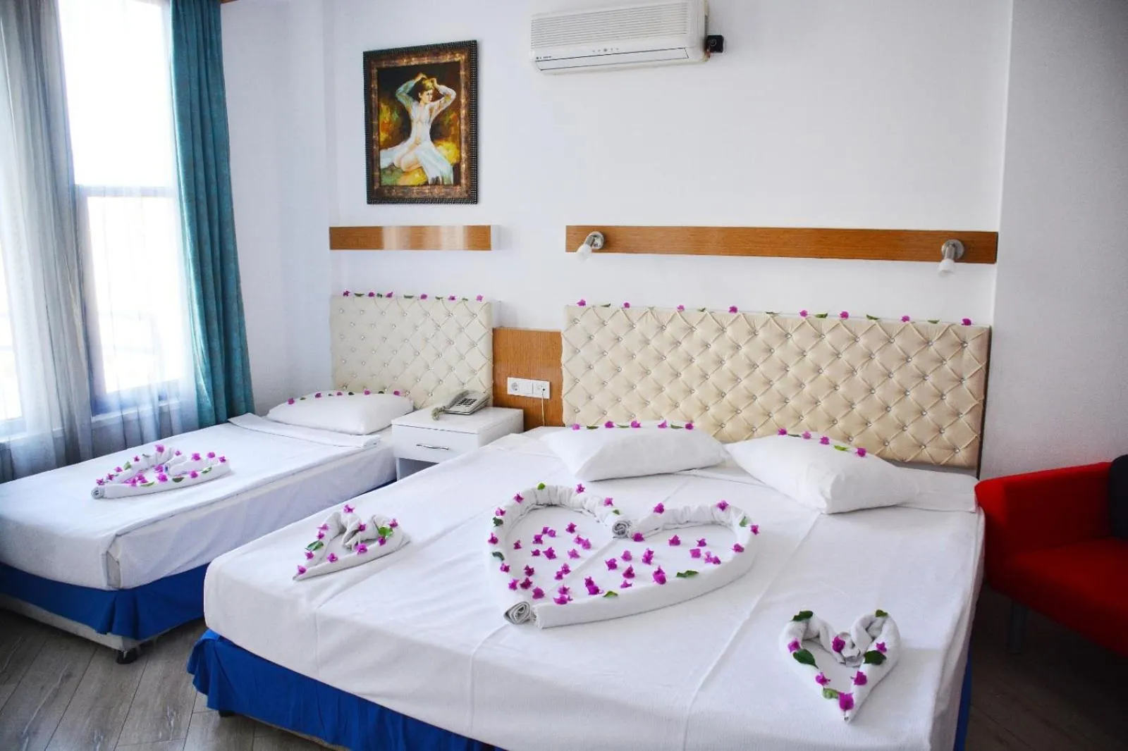 Photo of the whole room in Miranda Moral Beach