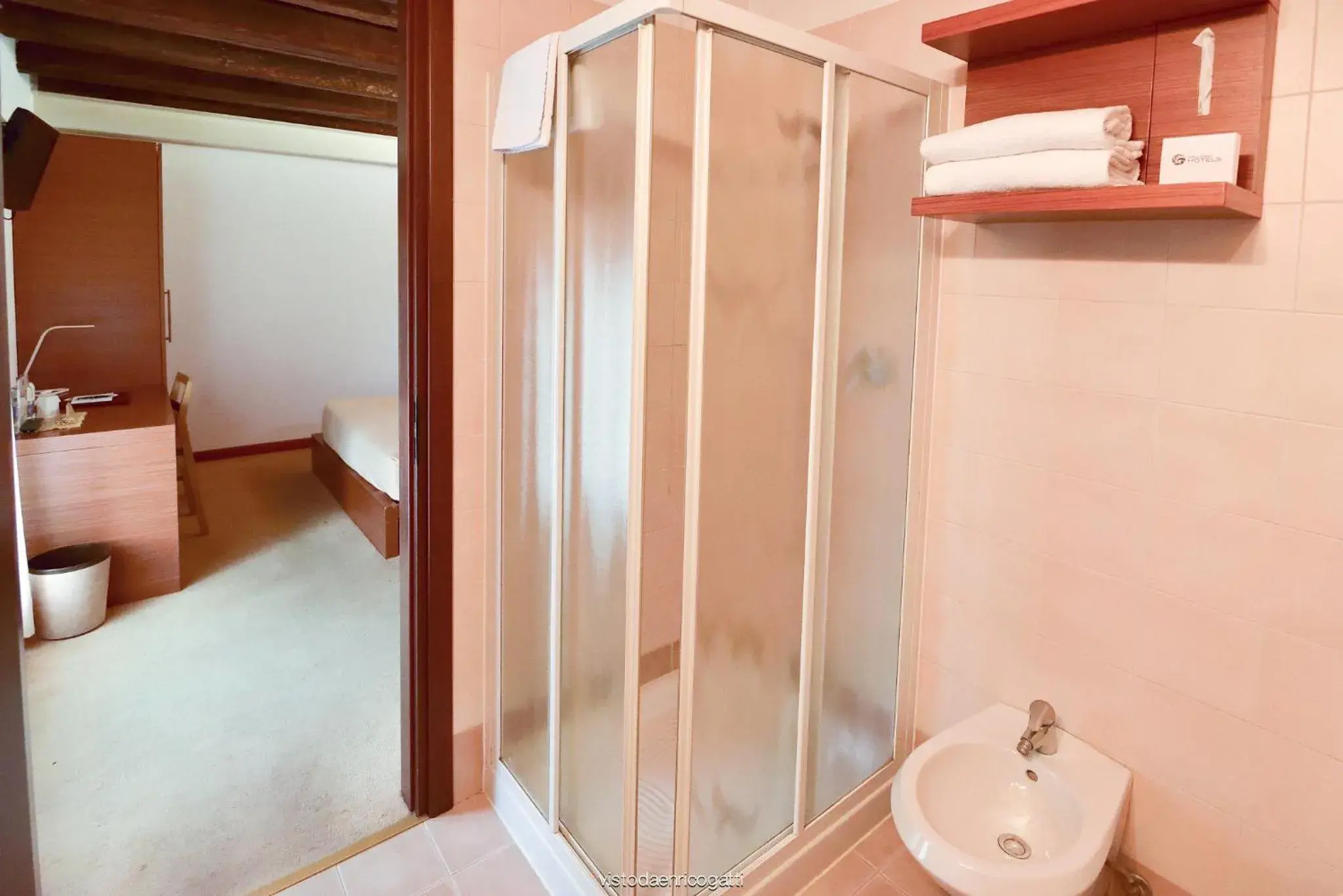 Double or Twin Room - single occupancy in Hotel Quo Vadis Double or Twin Room - single occupancy in Hotel Quo Vadis