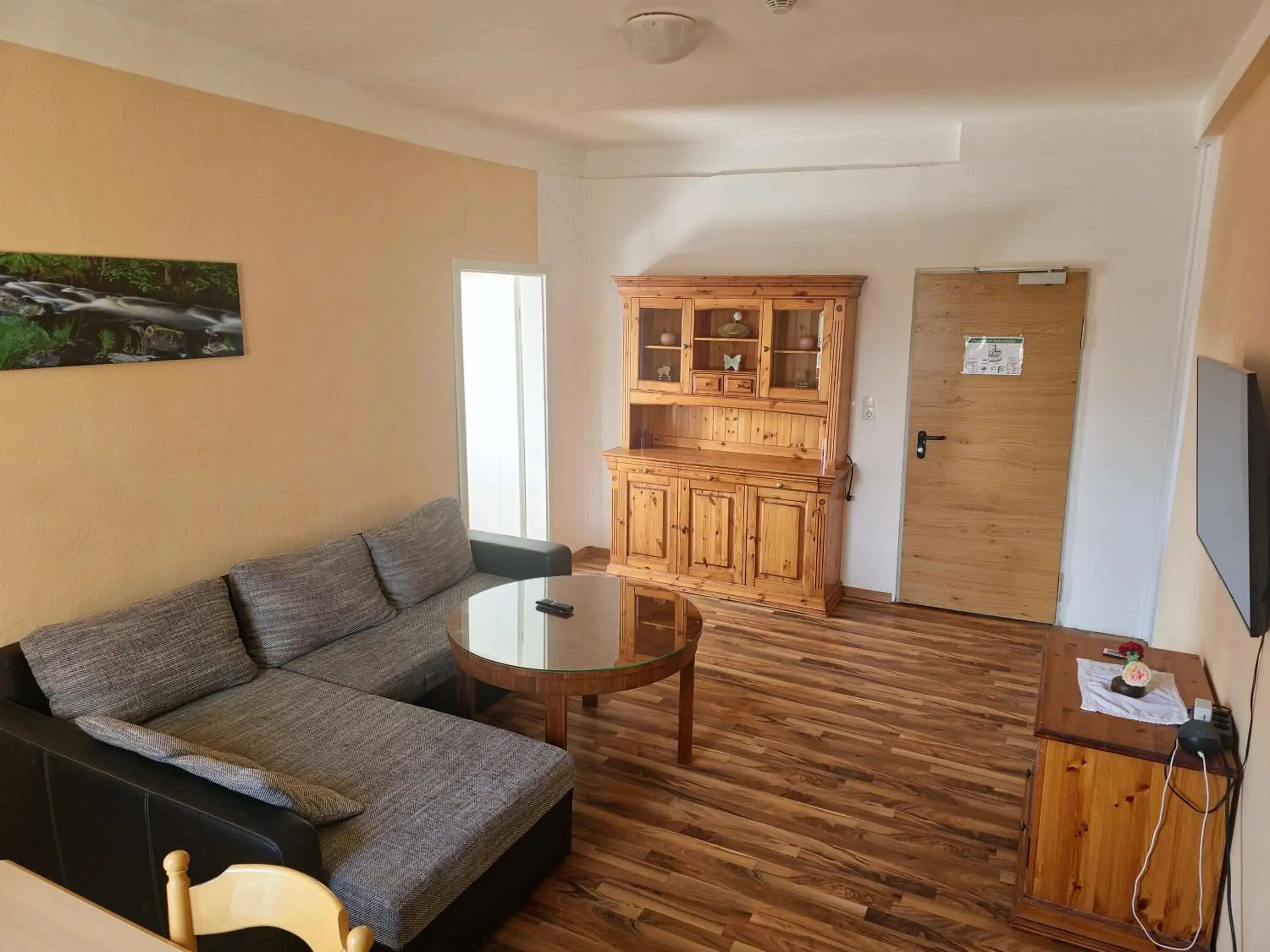 Quadruple Room with Bath in Hotel Bischoff Winnweiler Quadruple Room with Bath in Hotel Bischoff Winnweiler