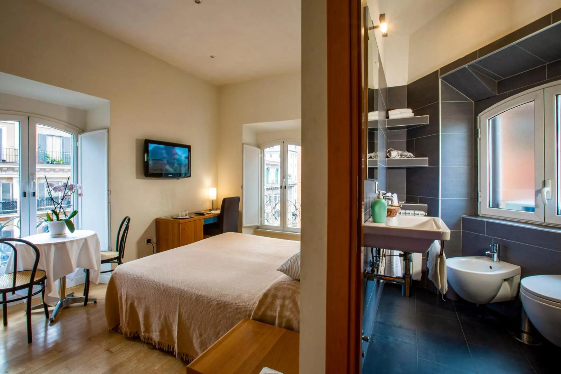 Photo of the whole room, Bed in Tourist House B&B