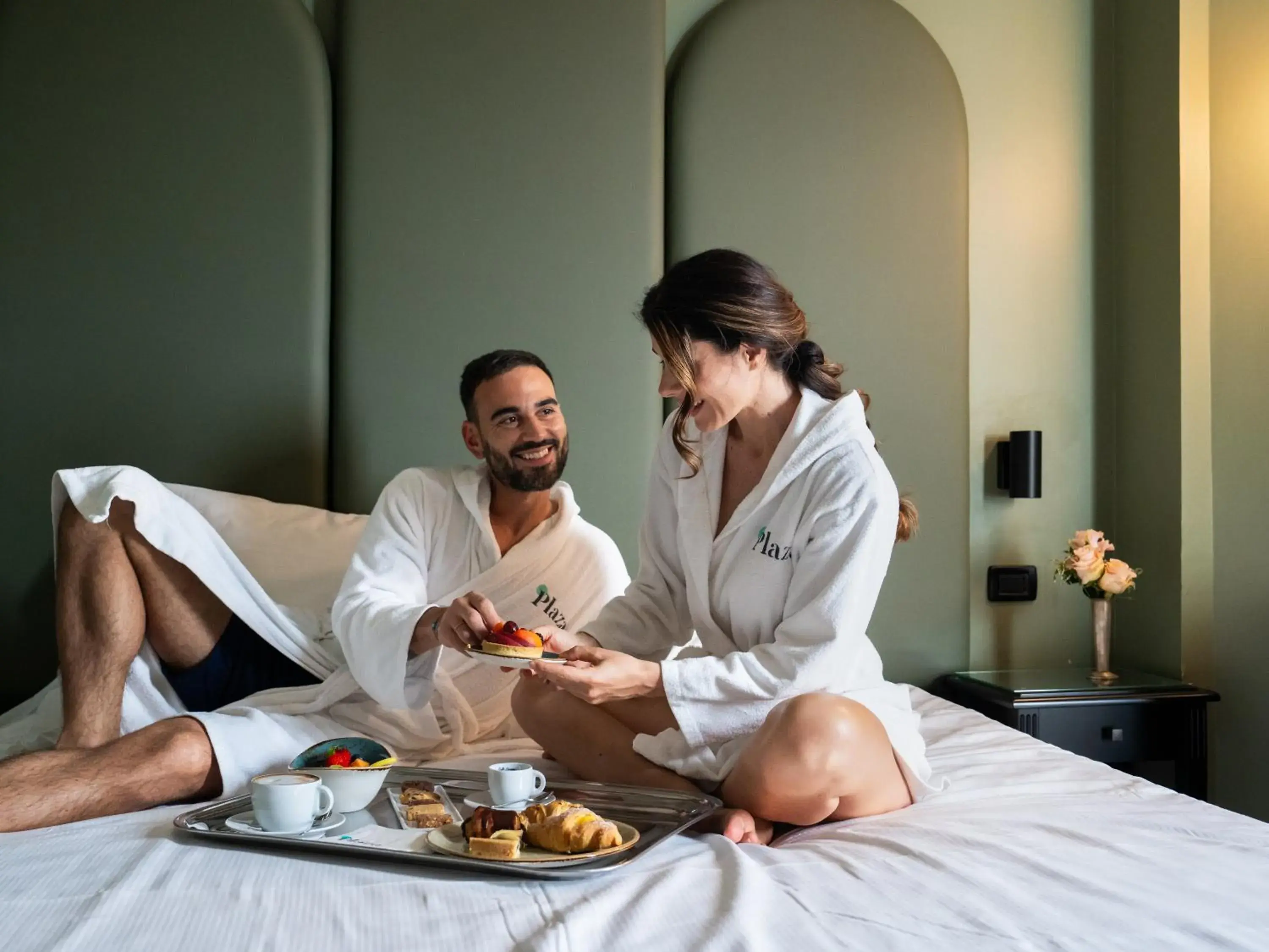 Bedroom, Bed in Panoramic Hotel Plaza Bedroom, Bed in Panoramic Hotel Plaza