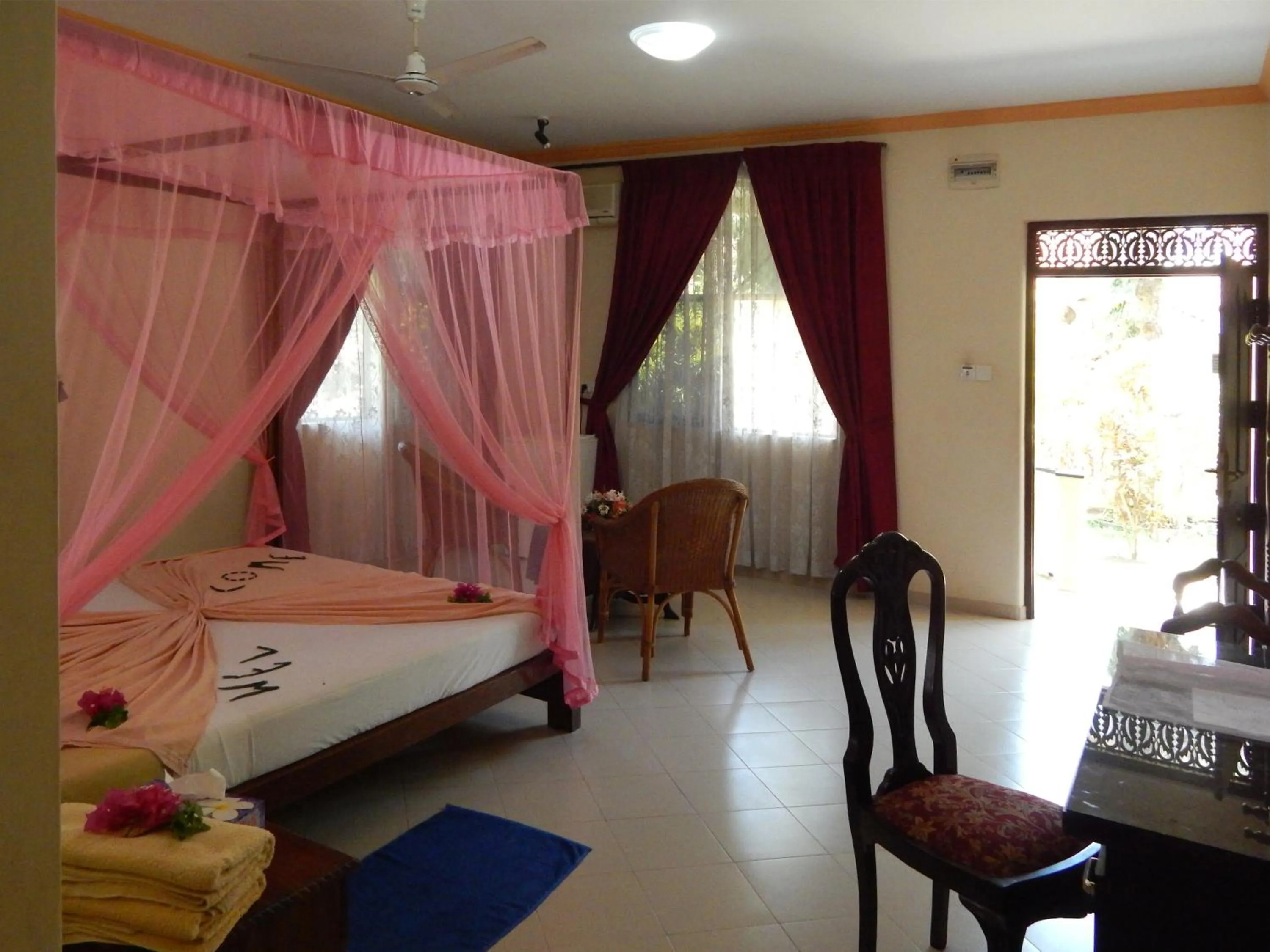 Deluxe Double Room in Rico Shadow Guest House & Restaurant