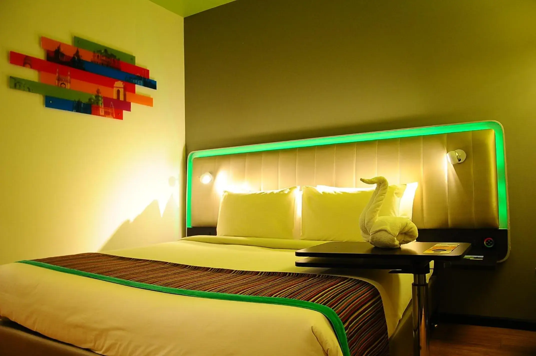 Bed in Park Inn By Radisson Gurgaon Bilaspur