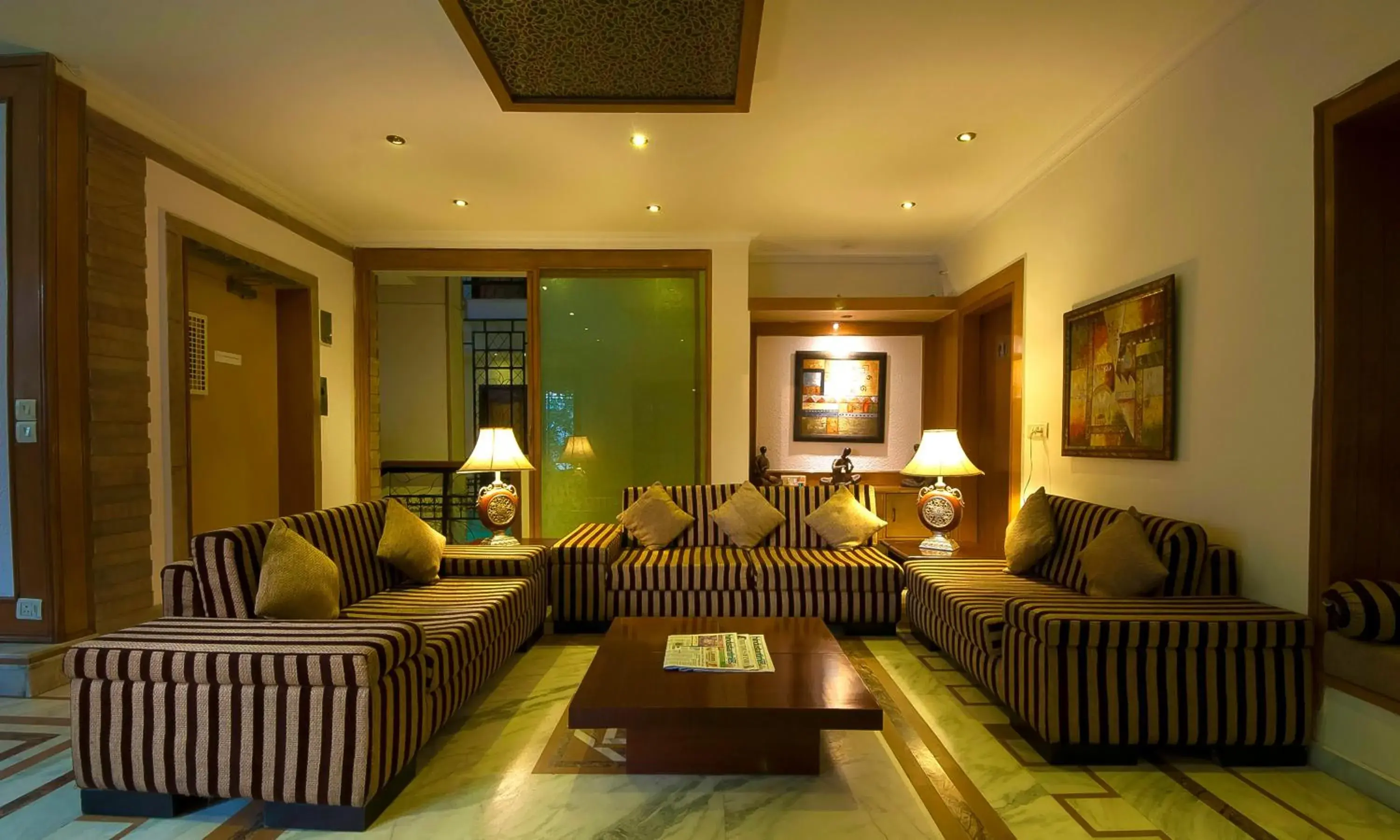 Seating Area in Siris 18 Hotel Gurgaon