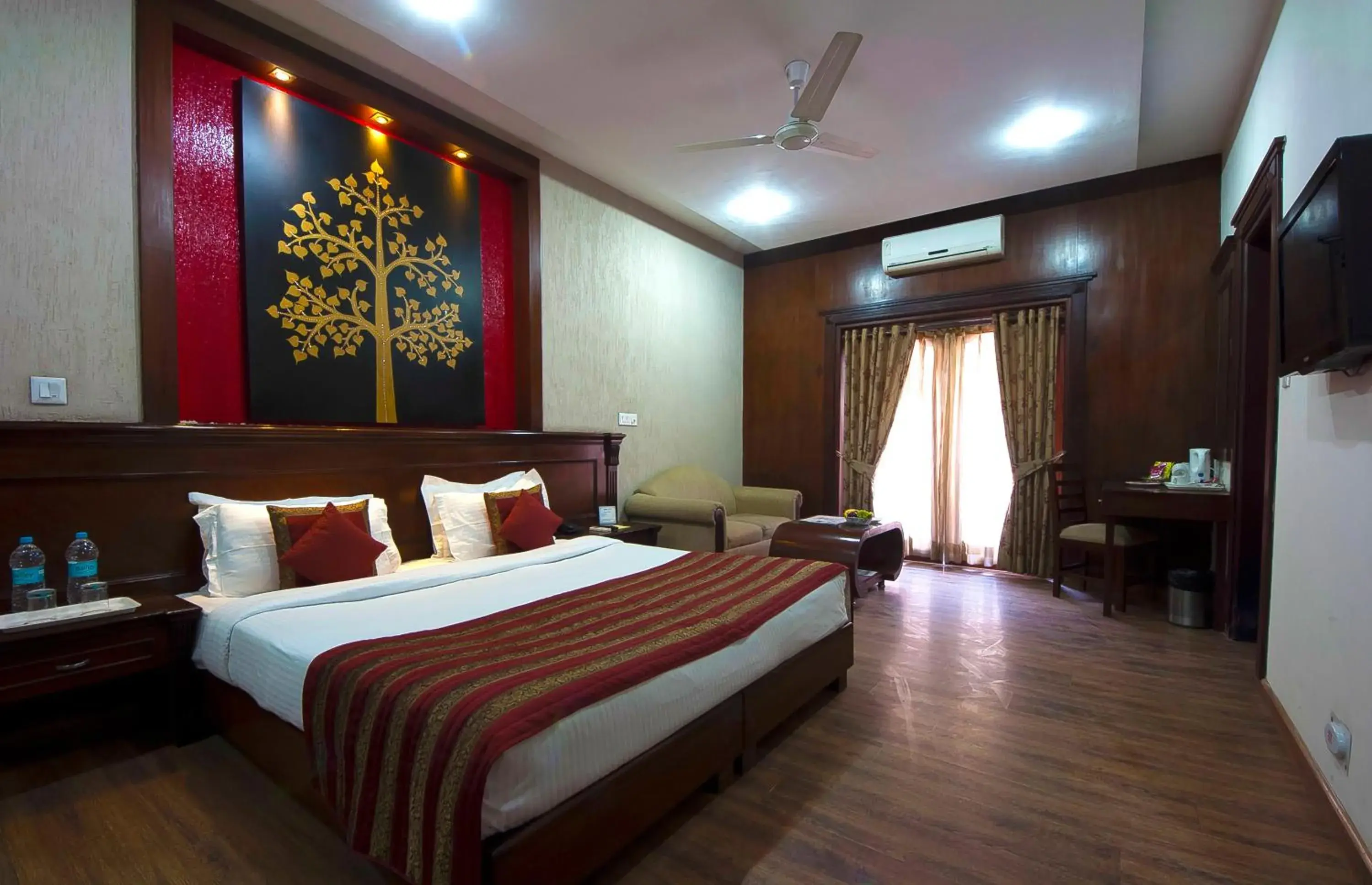 Bed in Siris 18 Hotel Gurgaon