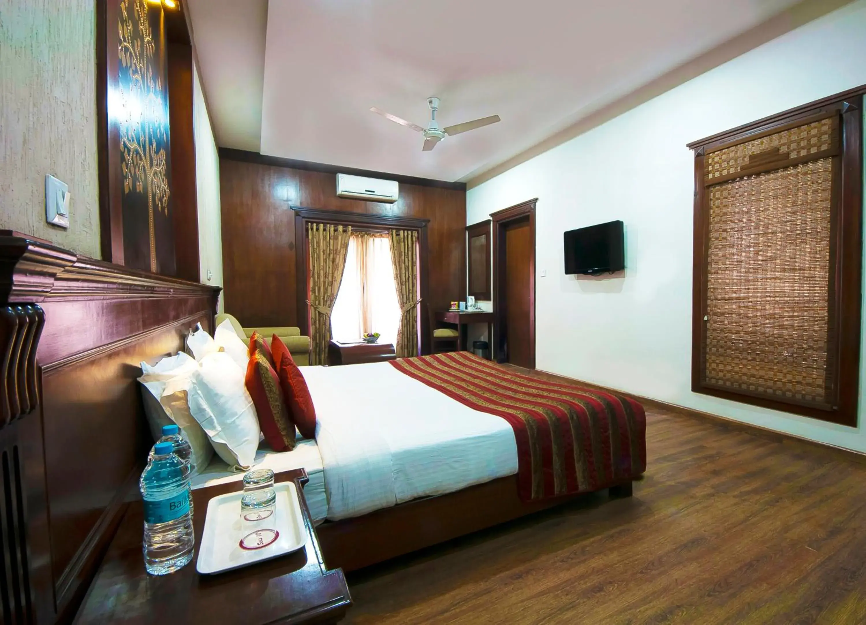 Bedroom in Siris 18 Hotel Gurgaon