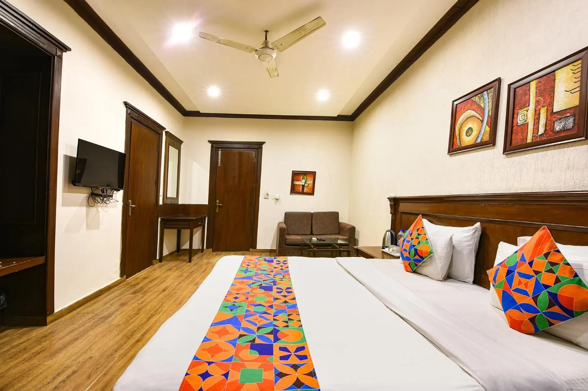 Bed in FabHotel Siris 18 - Aravali Biodiversity Park Bed in FabHotel Siris 18 - Aravali Biodiversity Park