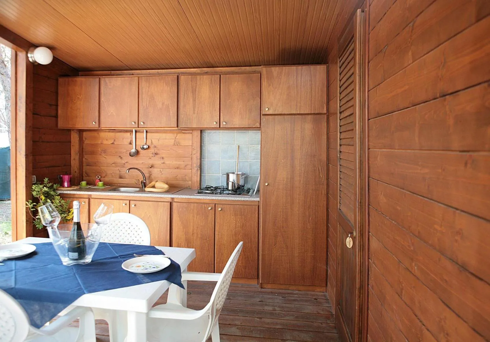 Dining area in Villaggio Camping Calapineta