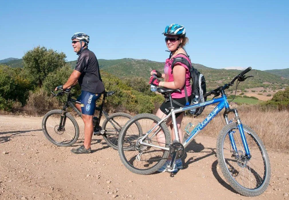 Cycling in Villaggio Camping Calapineta