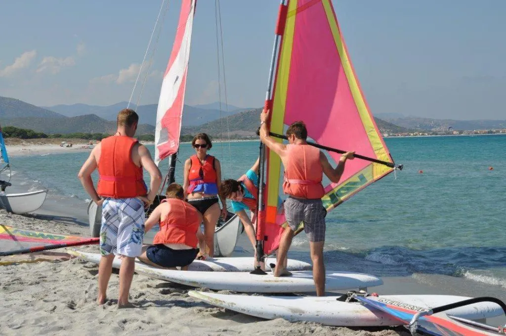 Windsurfing in Villaggio Camping Calapineta