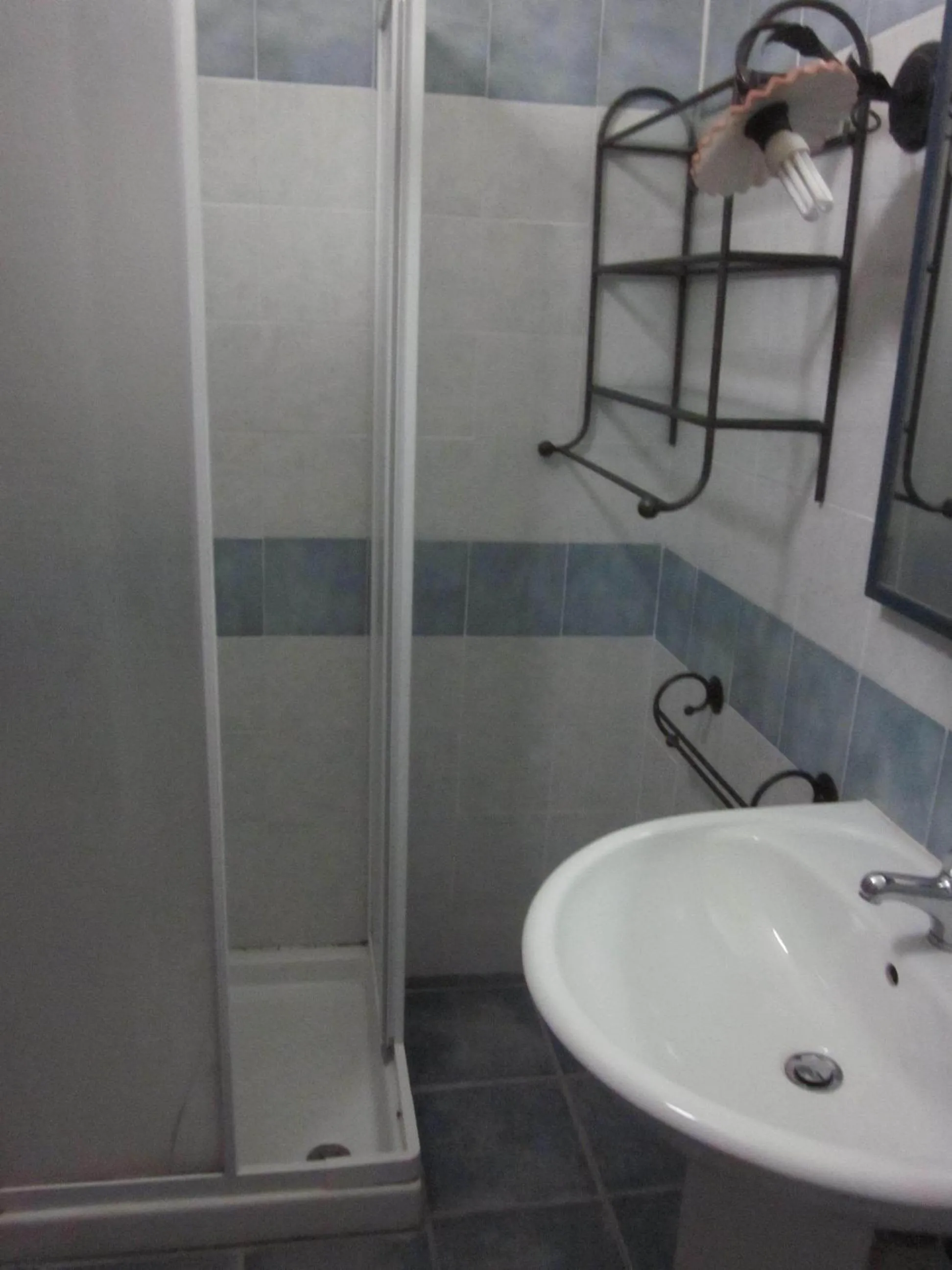 Bathroom in Villaggio Camping Calapineta
