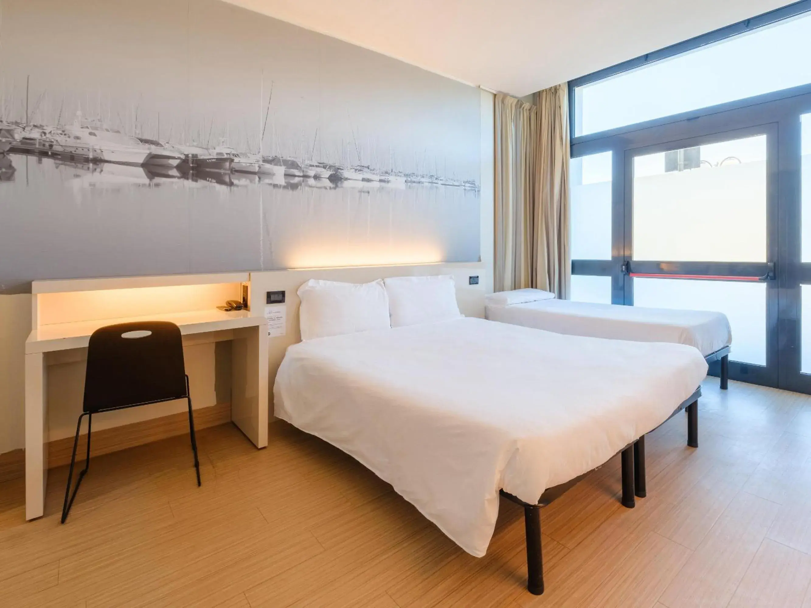 Economy Triple Room in B&B Hotel Ravenna Economy Triple Room in B&B Hotel Ravenna