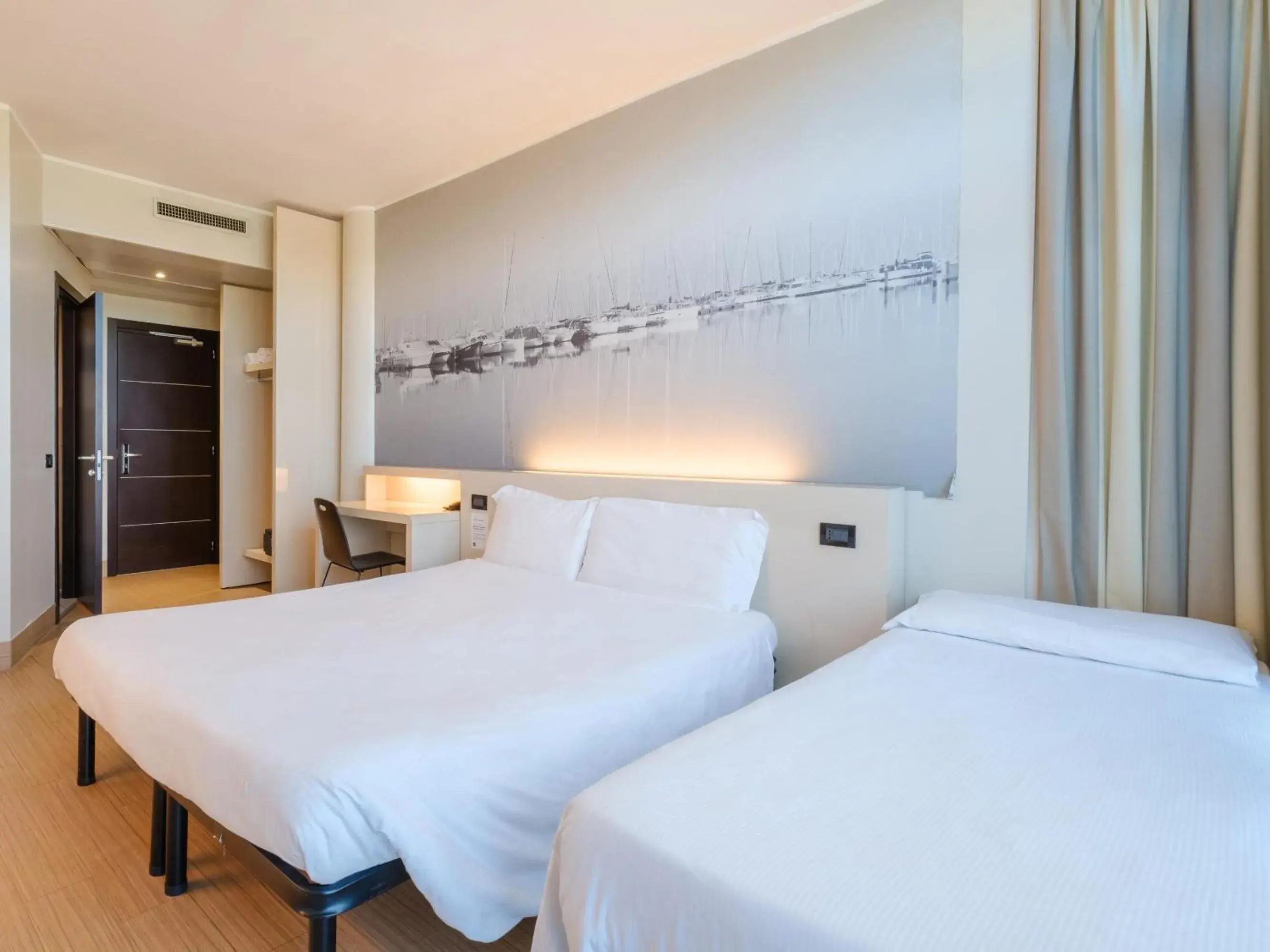 Photo of the whole room, Bed in B&B Hotel Ravenna Photo of the whole room, Bed in B&B Hotel Ravenna