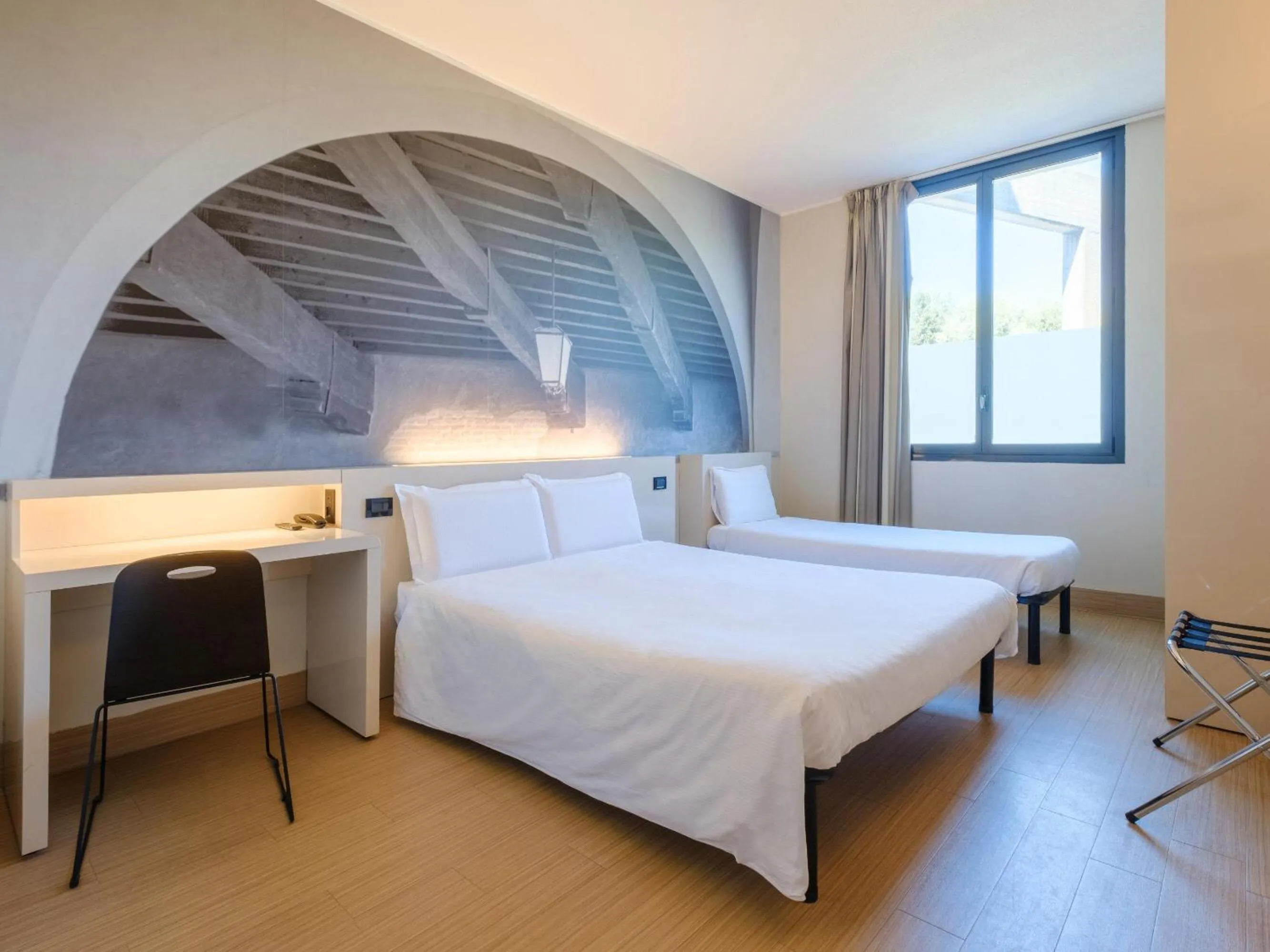 Photo of the whole room, Bed in B&B Hotel Ravenna