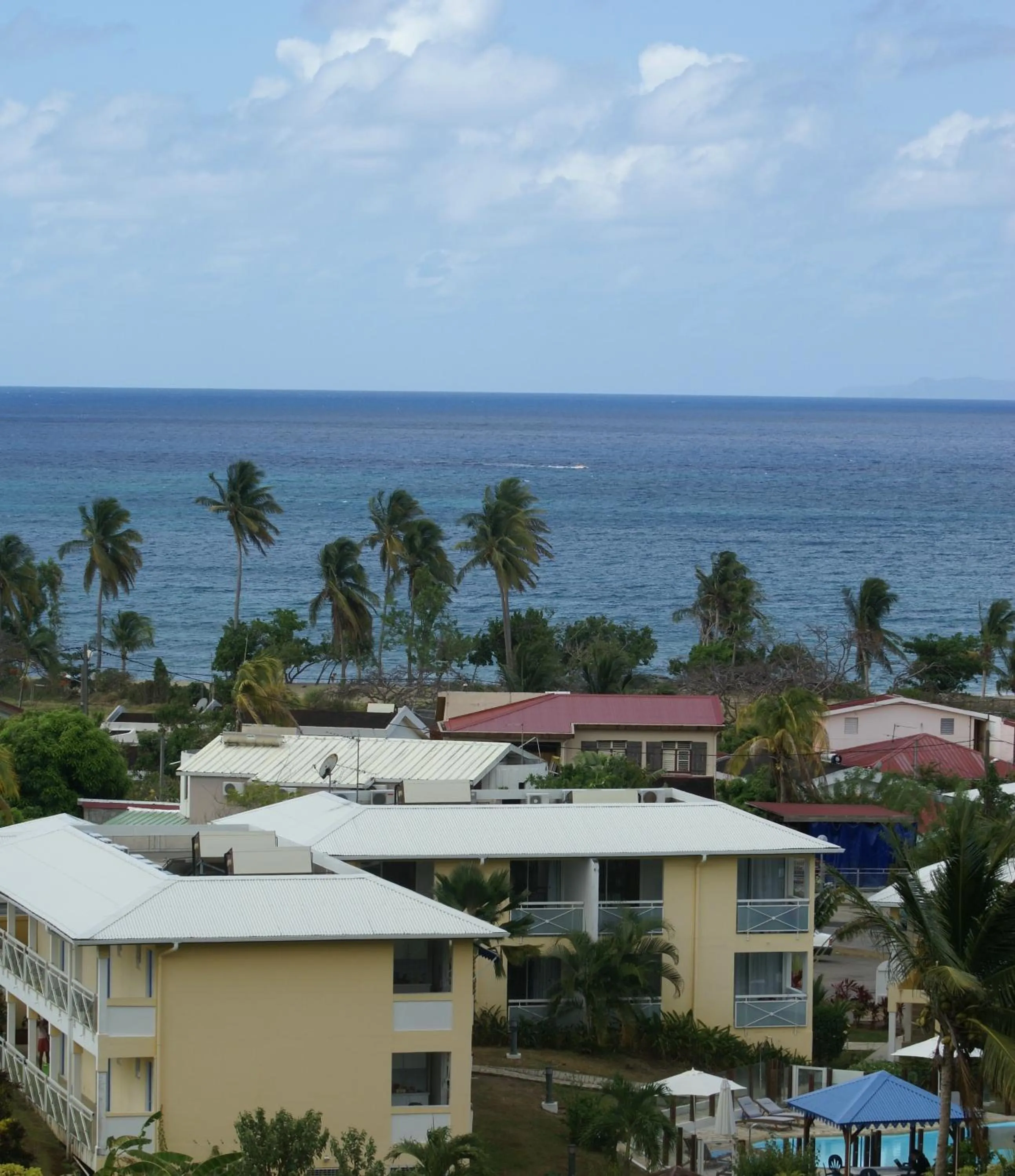 Facade/entrance in Les Créolines