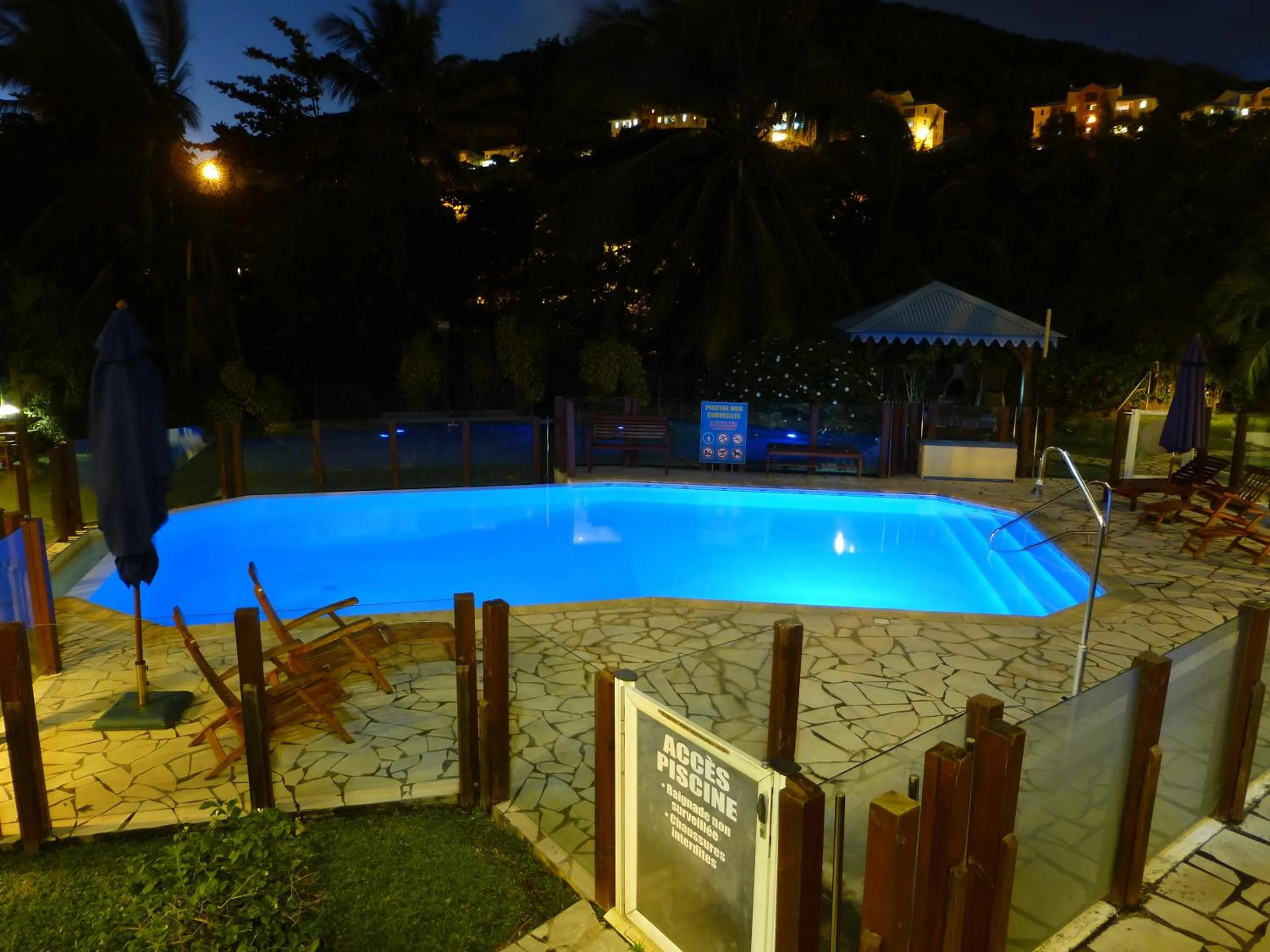 Pool view in Les Créolines