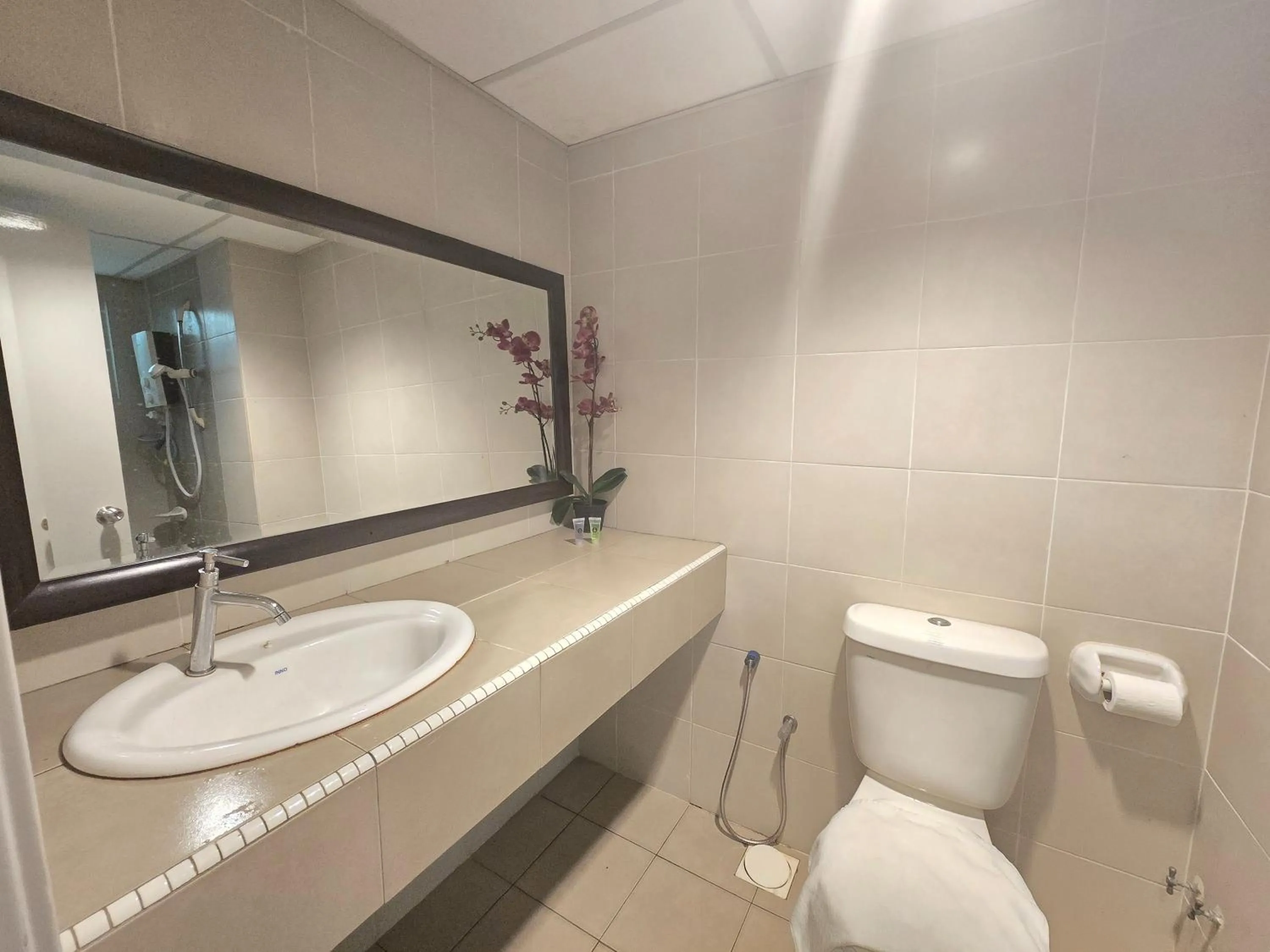 Bathroom in Aster+ Hotel Bukit Jalil