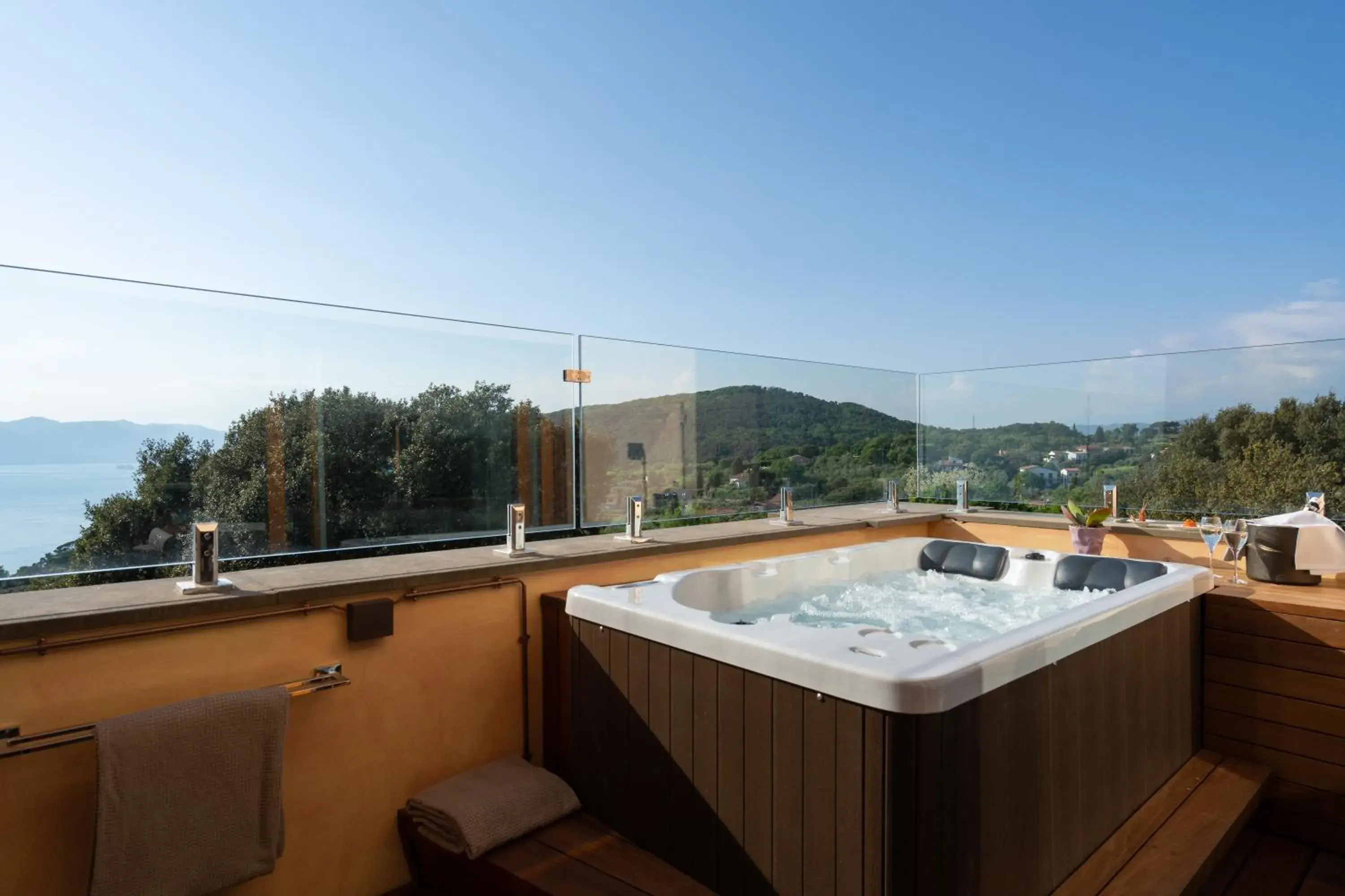 Swimming pool in Golfo dei Poeti Relais & Spa Swimming pool in Golfo dei Poeti Relais & Spa