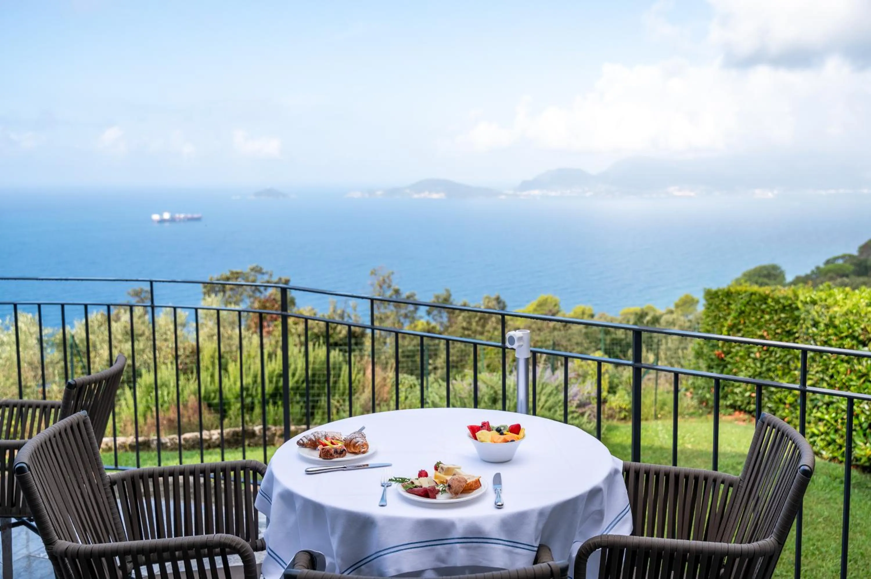 Natural landscape in Golfo dei Poeti Relais & Spa