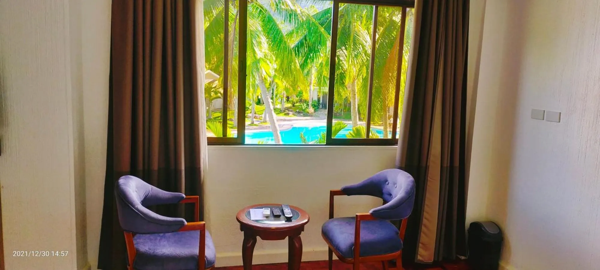 Living room in Chateau Bleu Resort