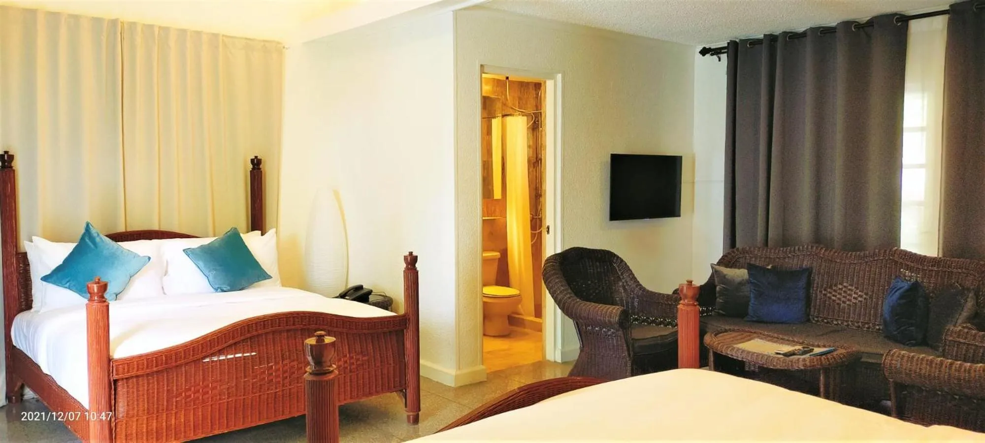 Bed in Chateau Bleu Resort