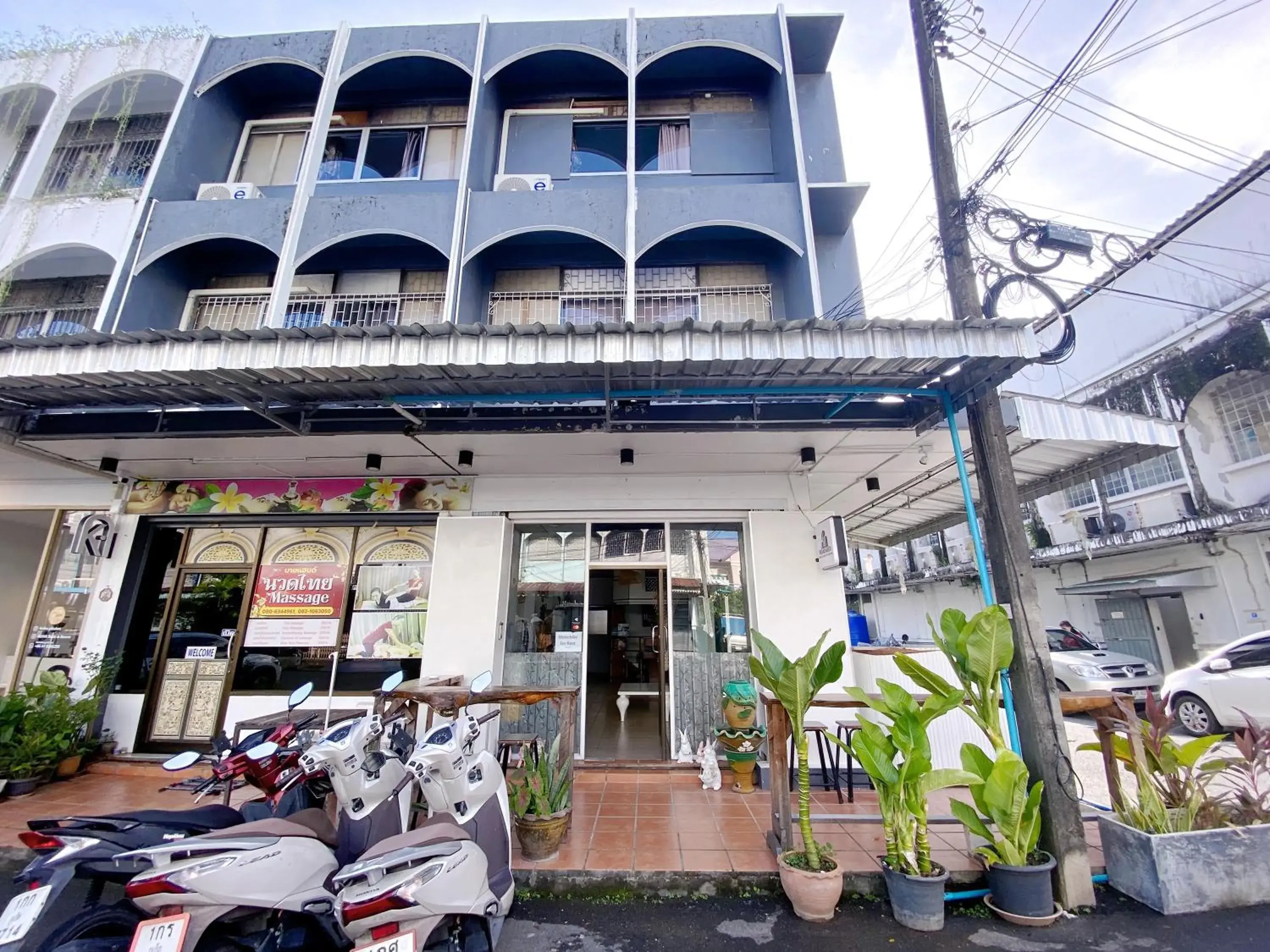 Property building in Remember at Phuket Town Hostel Property building in Remember at Phuket Town Hostel