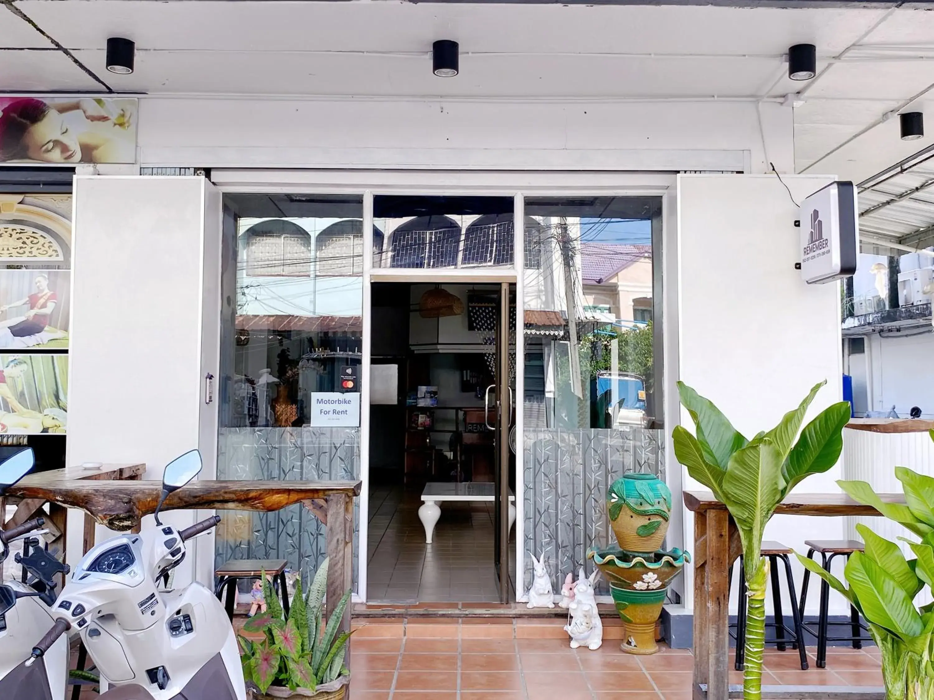 Property building in Remember at Phuket Town Hostel Property building in Remember at Phuket Town Hostel