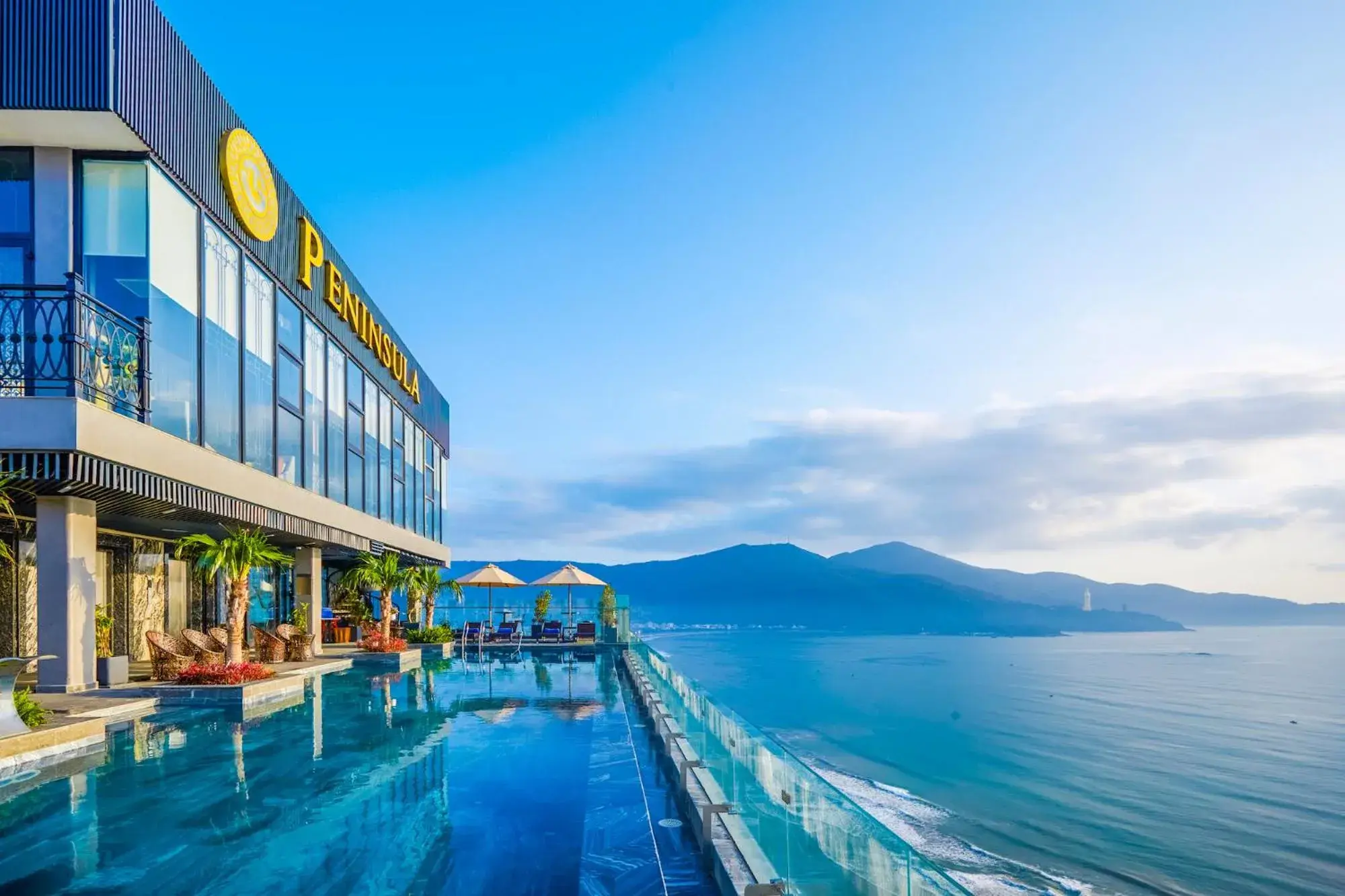 Swimming pool in Peninsula Hotel Danang Swimming pool in Peninsula Hotel Danang