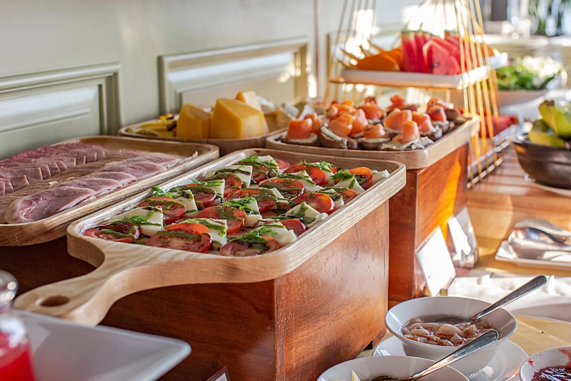 Food and drinks in Peninsula Hotel Danang