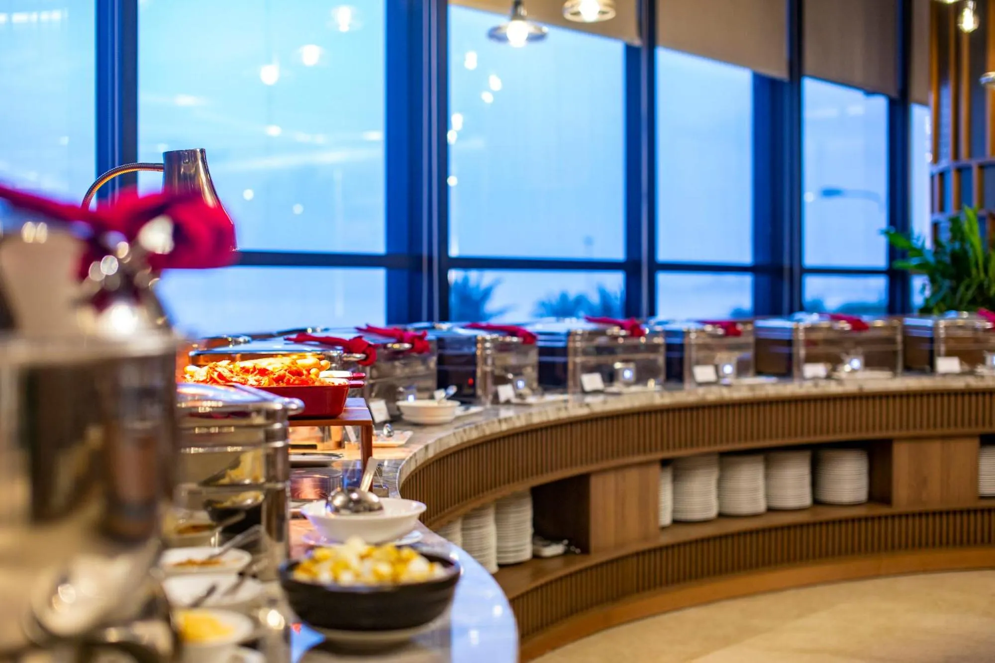 Food and drinks in Peninsula Hotel Danang