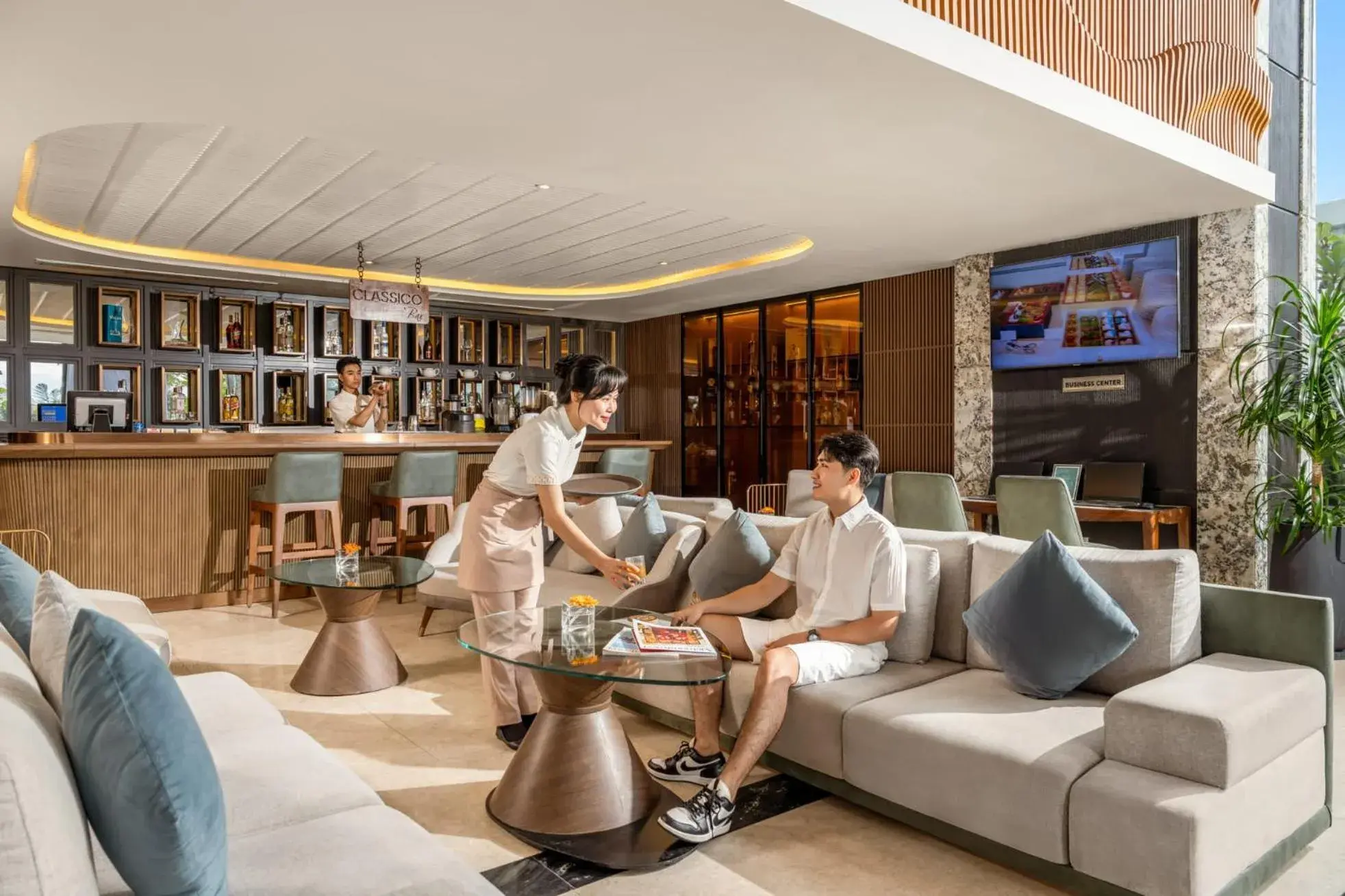 Lounge or bar in Peninsula Hotel Danang Lounge or bar in Peninsula Hotel Danang