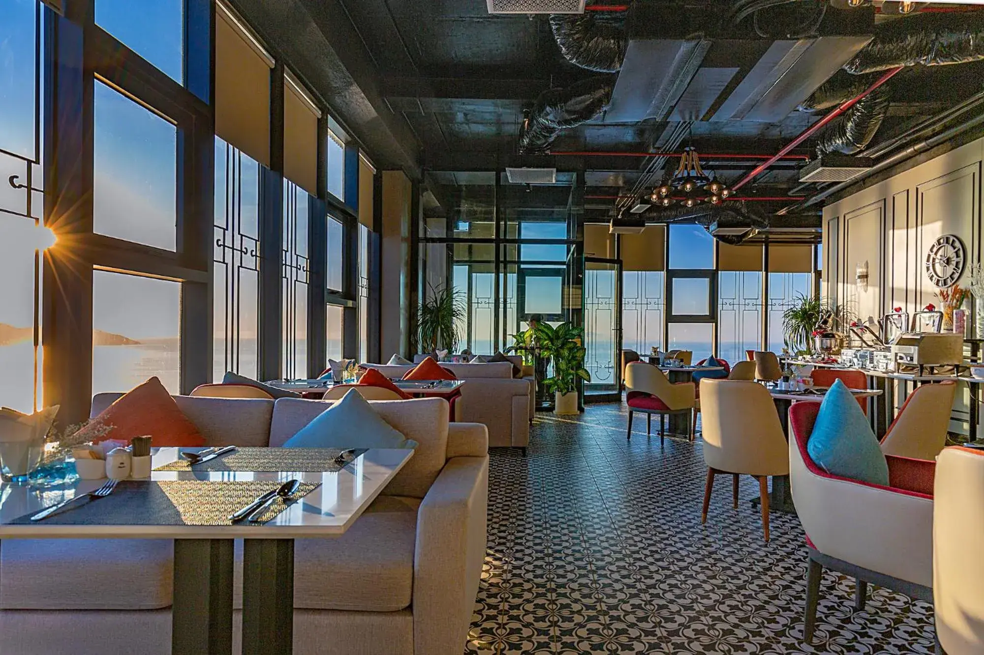 Restaurant/places to eat in Peninsula Hotel Danang Restaurant/places to eat in Peninsula Hotel Danang