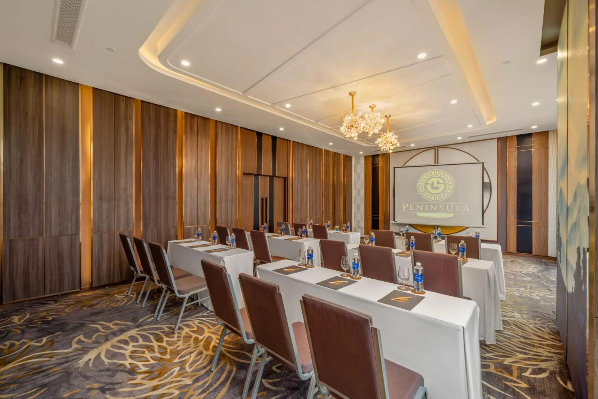 Meeting/conference room in Peninsula Hotel Danang
