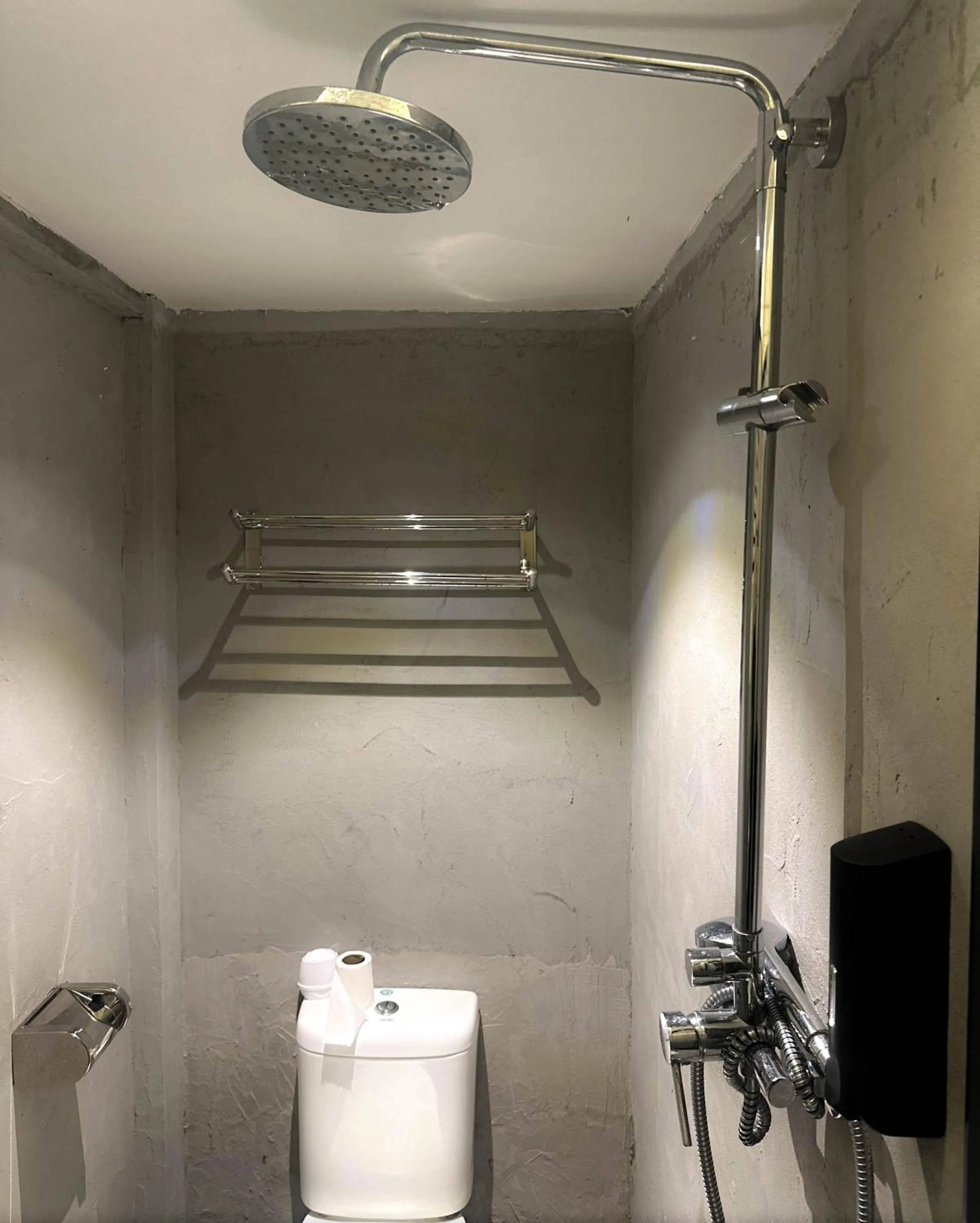 Shower in Arch Dormitorio Cenang