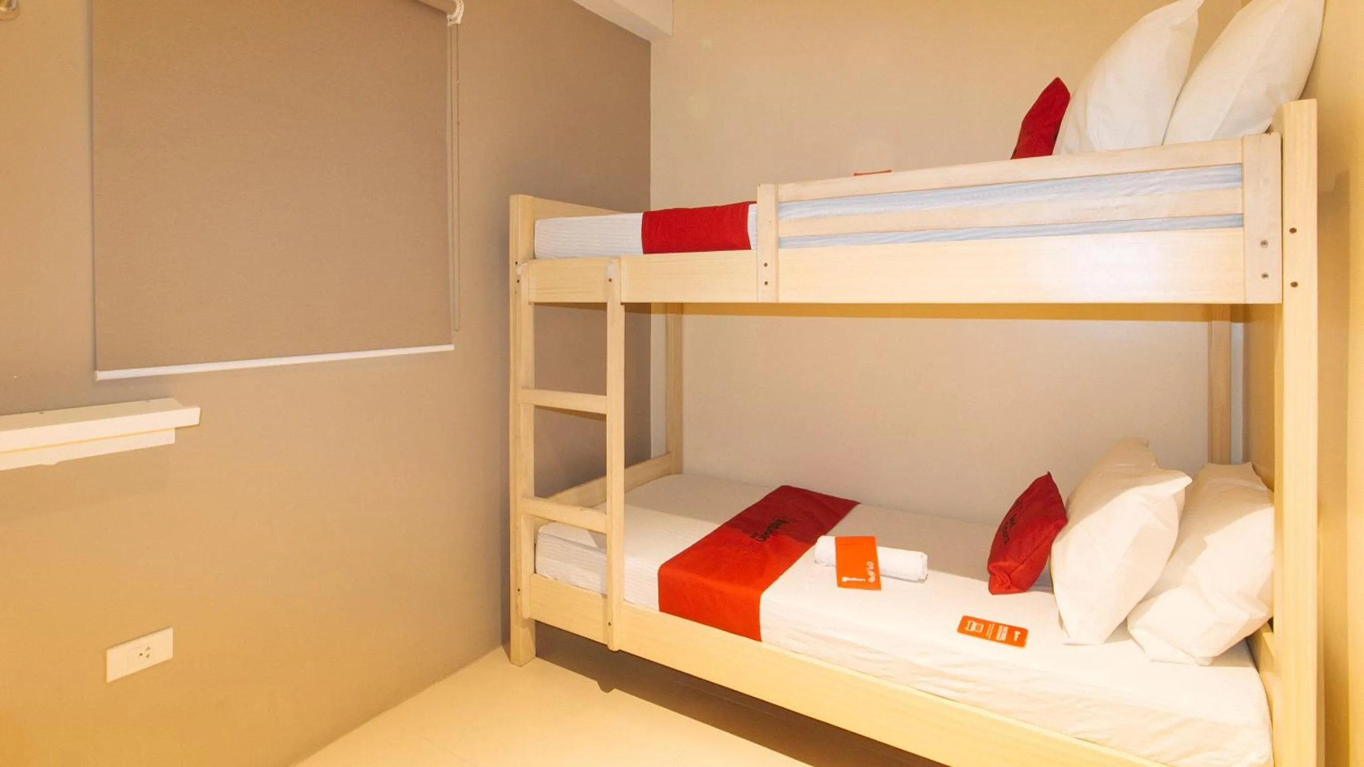 bunk bed, Bed in RedDoorz at Laiya Vivo Hotel Batangas