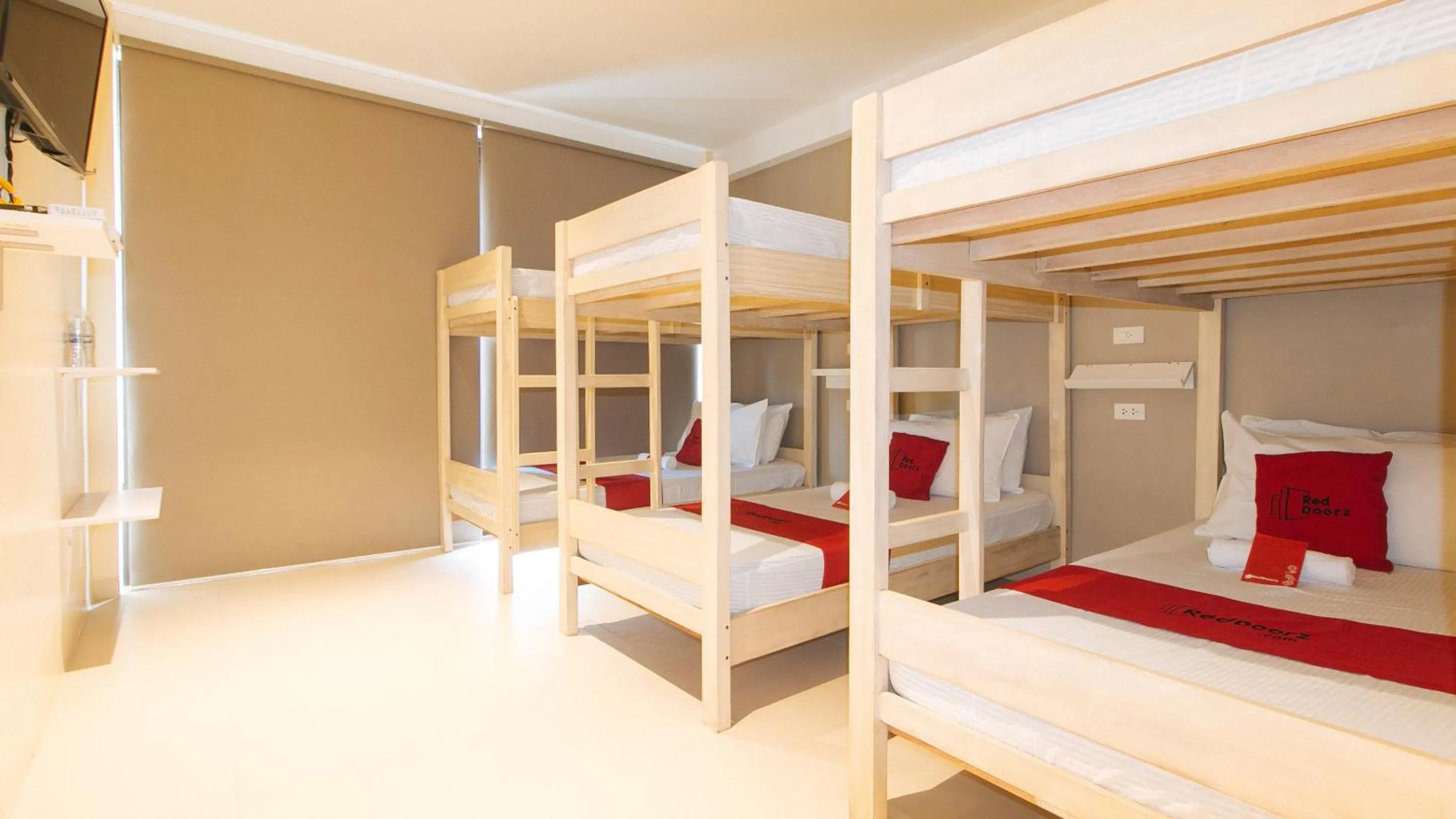 bunk bed, Bed in RedDoorz at Laiya Vivo Hotel Batangas