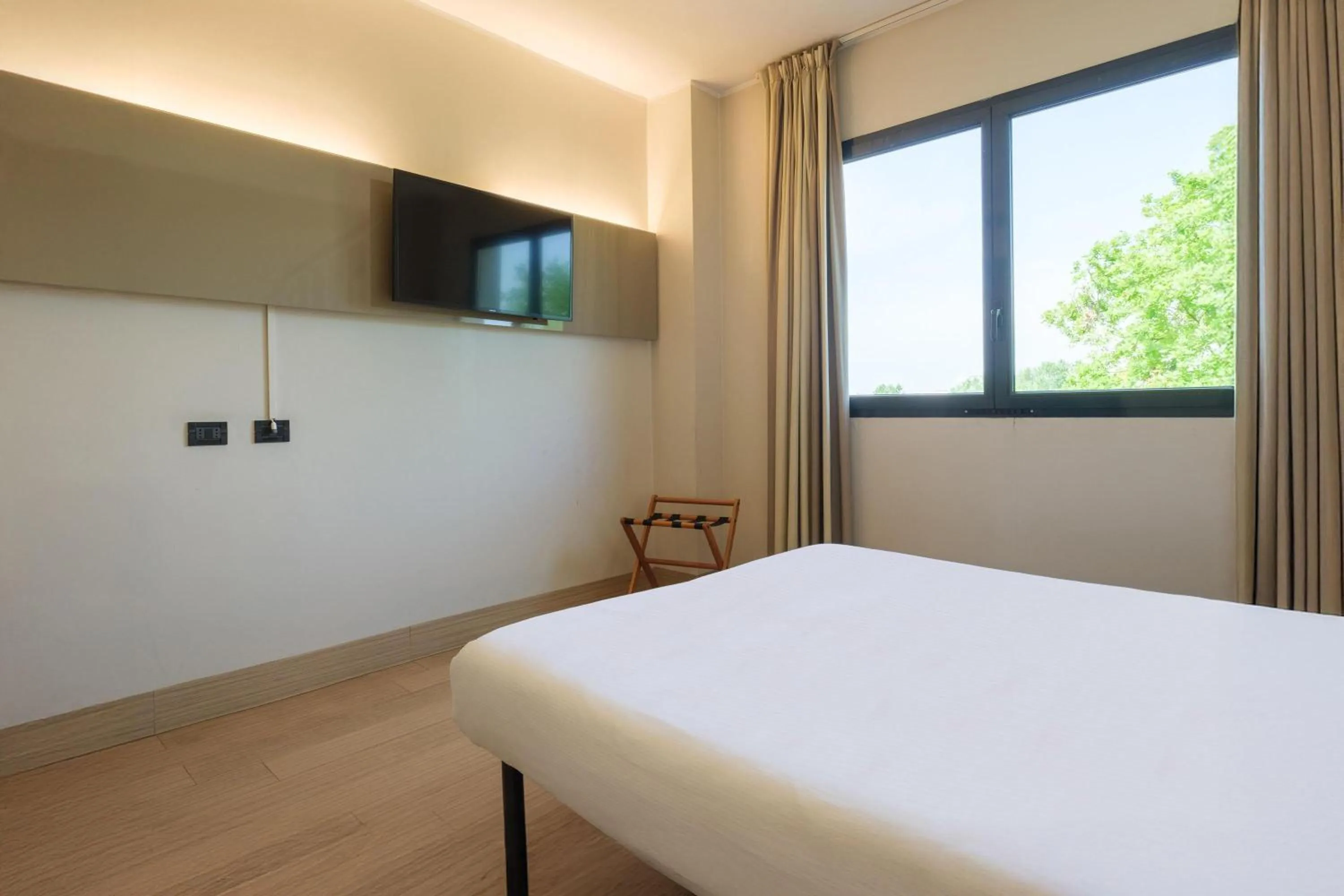 Photo of the whole room, Bed in B&B Hotel Faenza