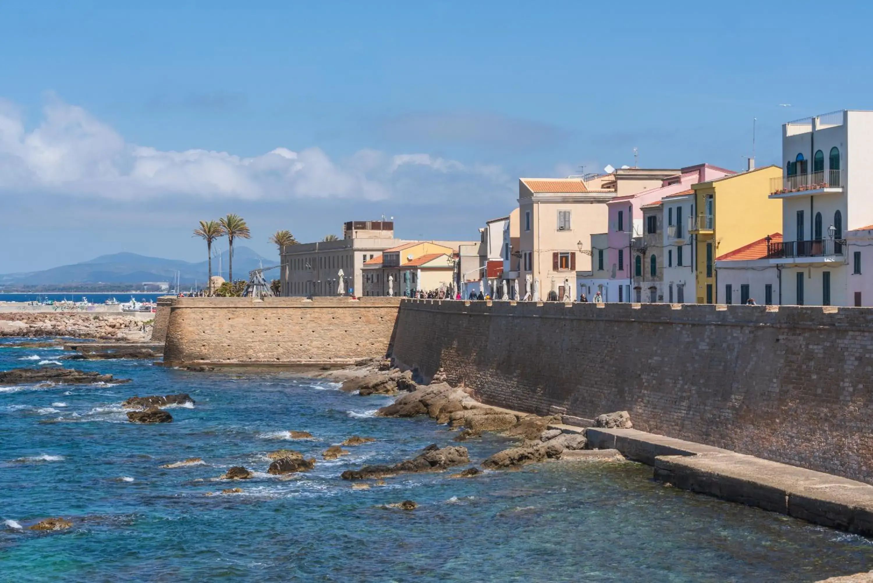 Property building in Palau Marco Polo Property building in Palau Marco Polo