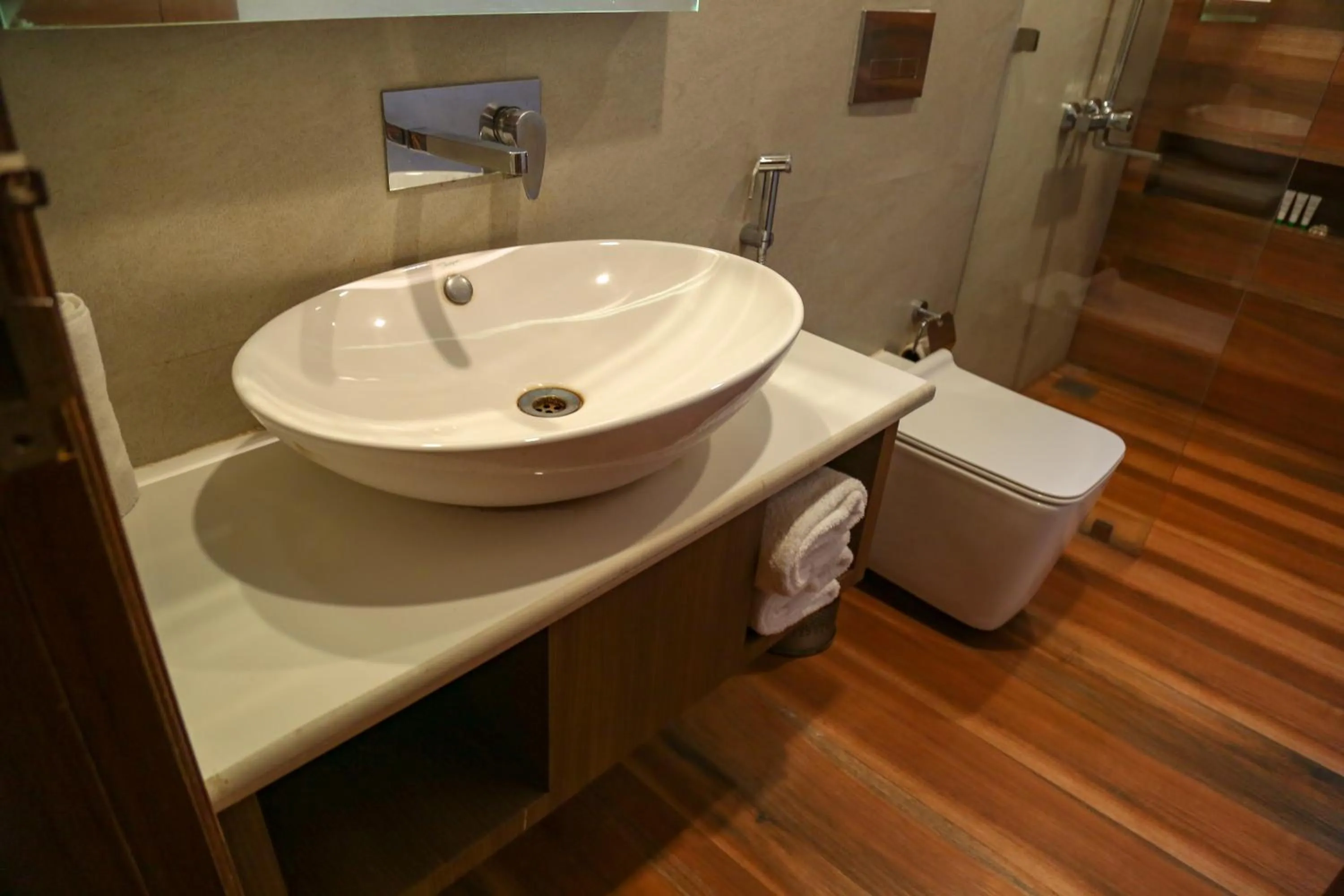 Bathroom in Four Leaf Hotel - Sapphire Blue, Varanasi