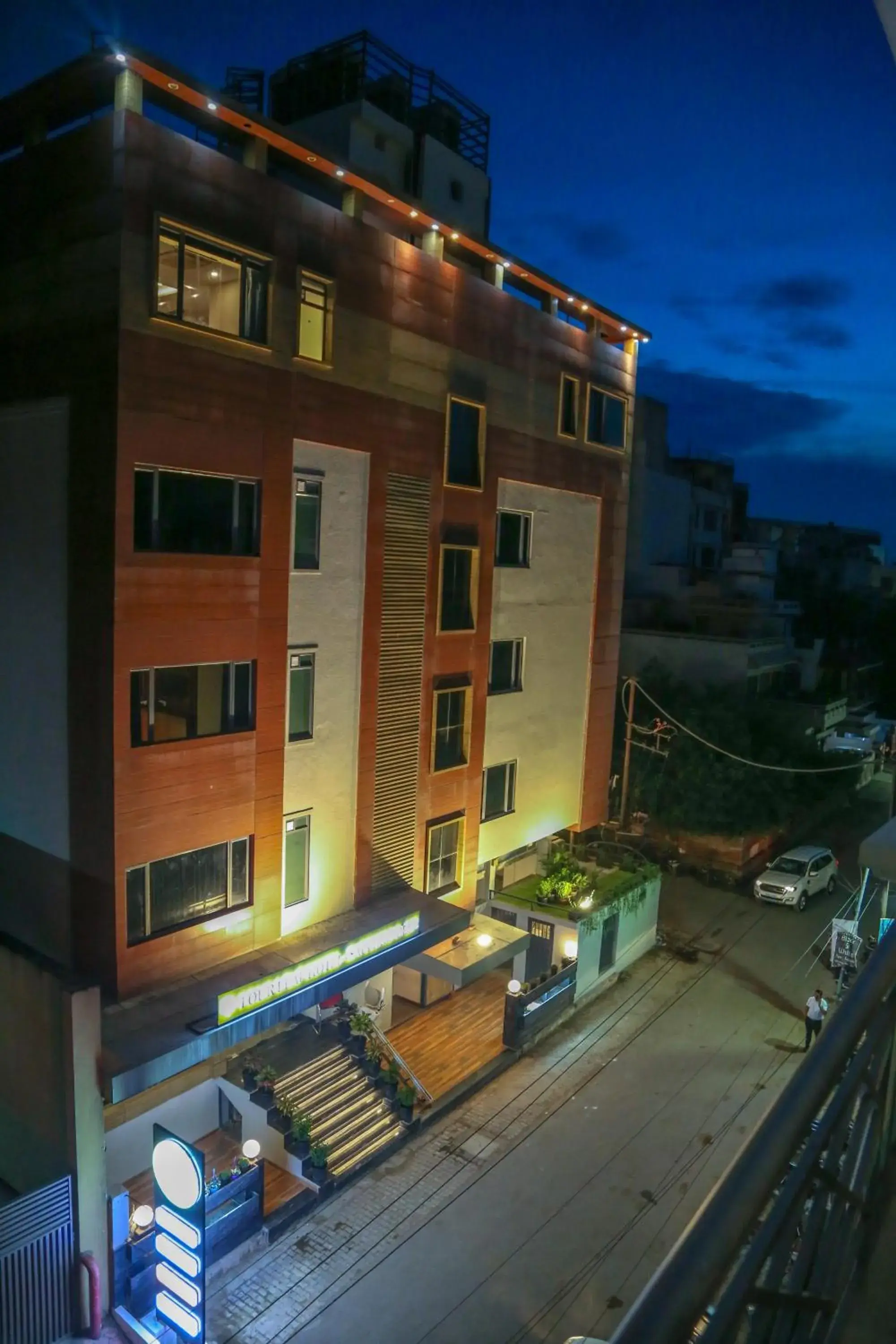 Property building in Four Leaf Hotel - Sapphire Blue, Varanasi Property building in Four Leaf Hotel - Sapphire Blue, Varanasi