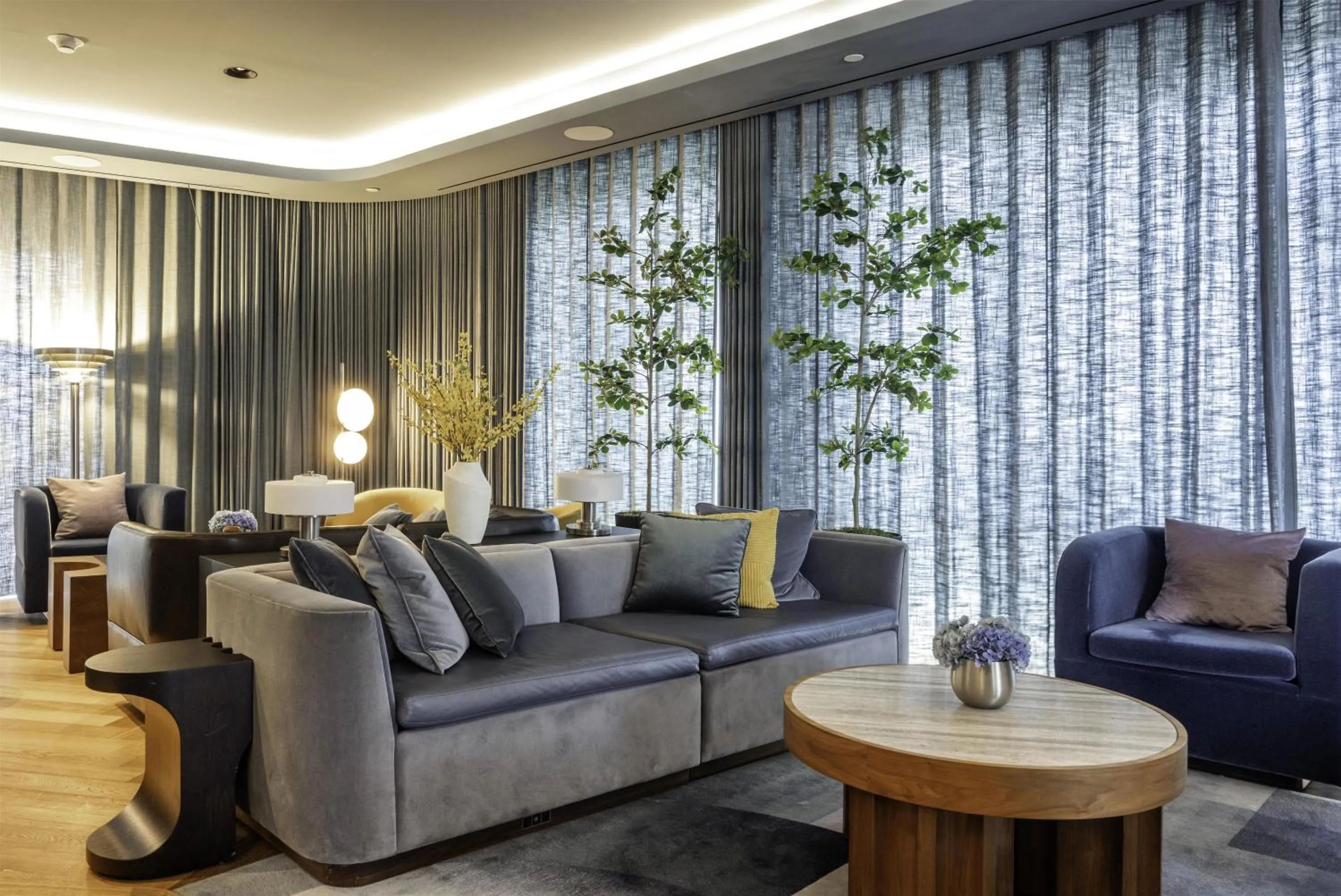 Lounge or bar in The Morrow Washington Dc, Curio Collection By Hilton