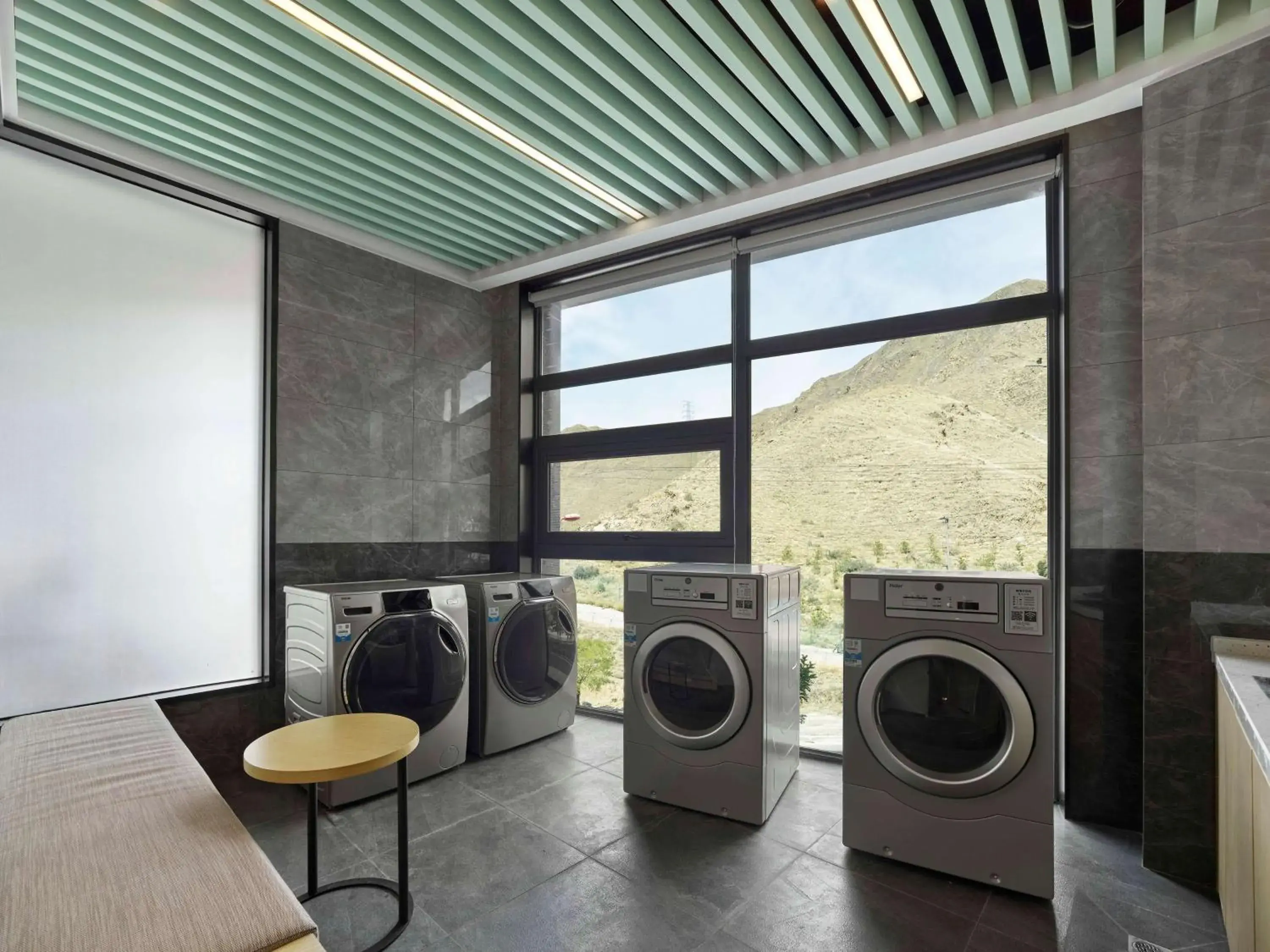 Property building in Hilton Garden Inn Lhasa Property building in Hilton Garden Inn Lhasa