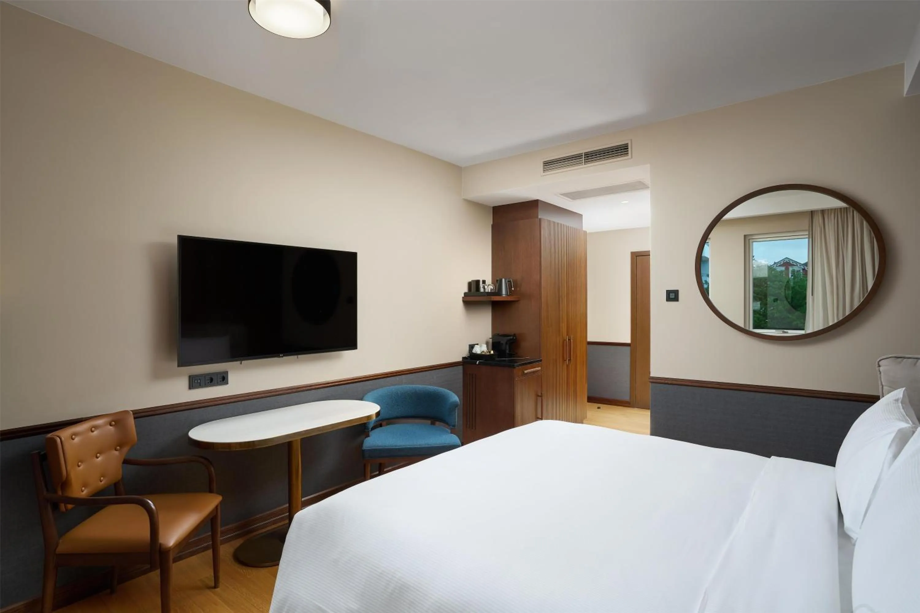 Bed in Iceland Parliament Hotel, Curio Collection By Hilton