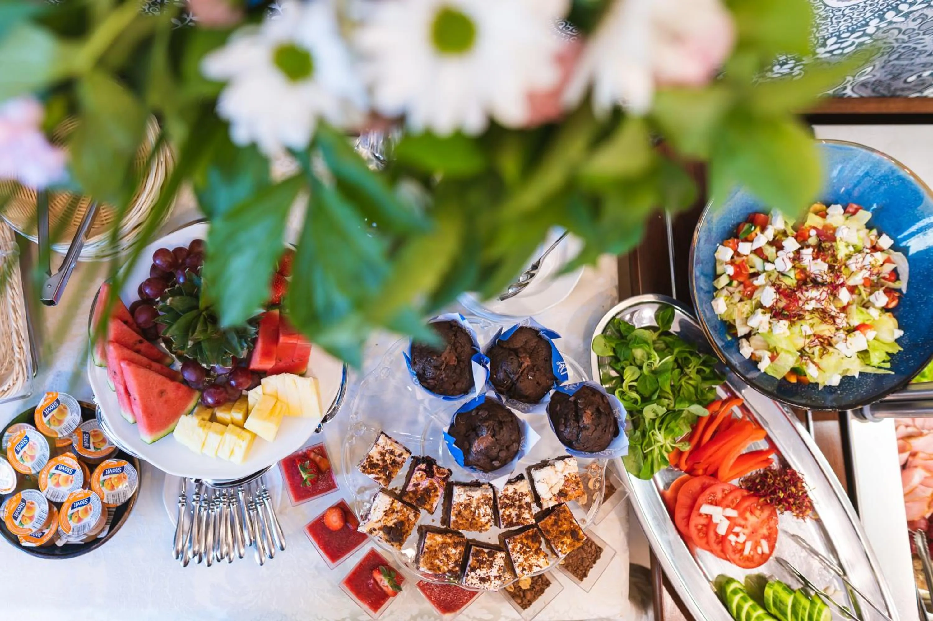 Food and drinks in Moris Boutique Beach Hotel