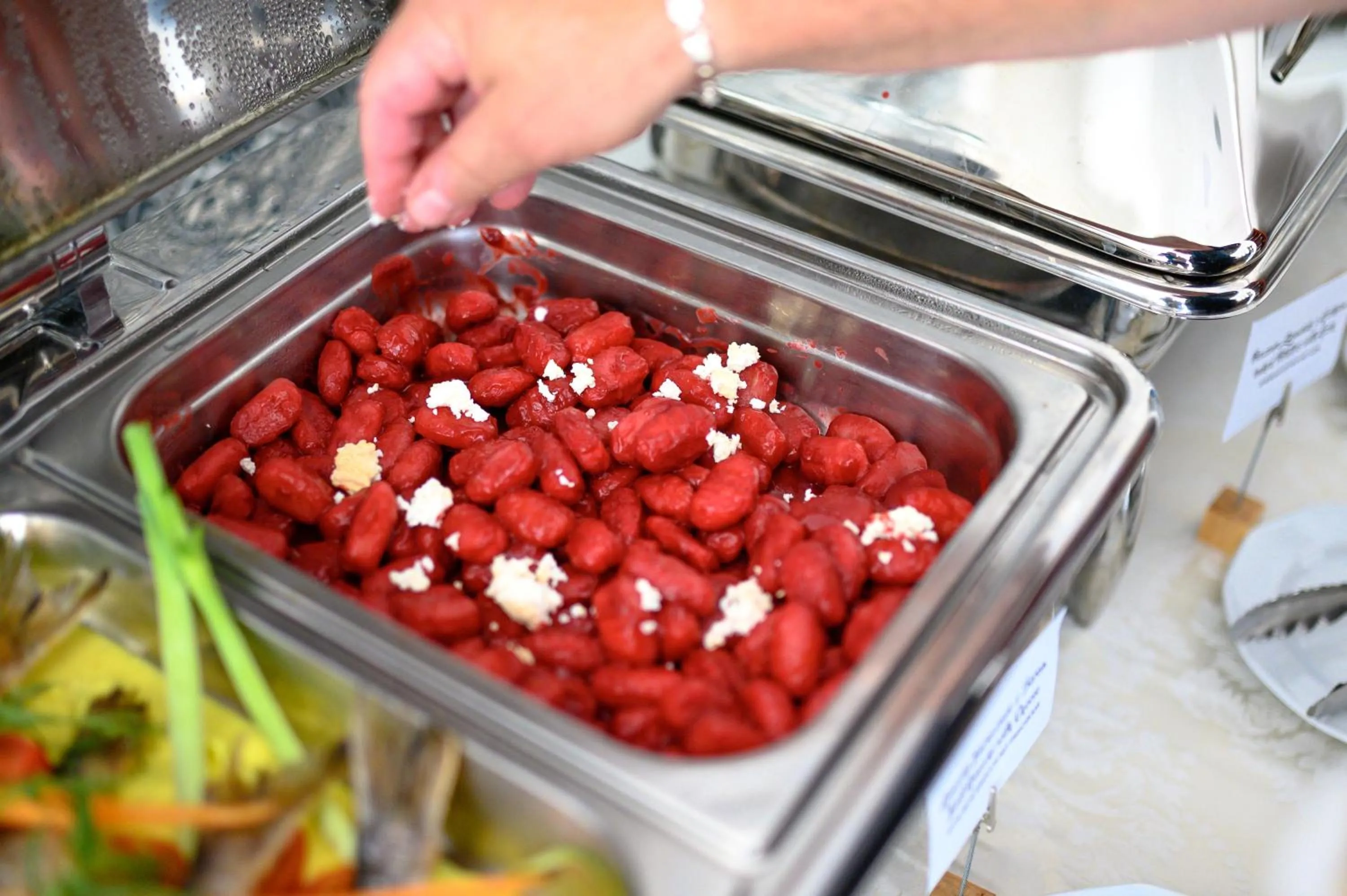 Restaurant/places to eat in Moris Boutique Beach Hotel