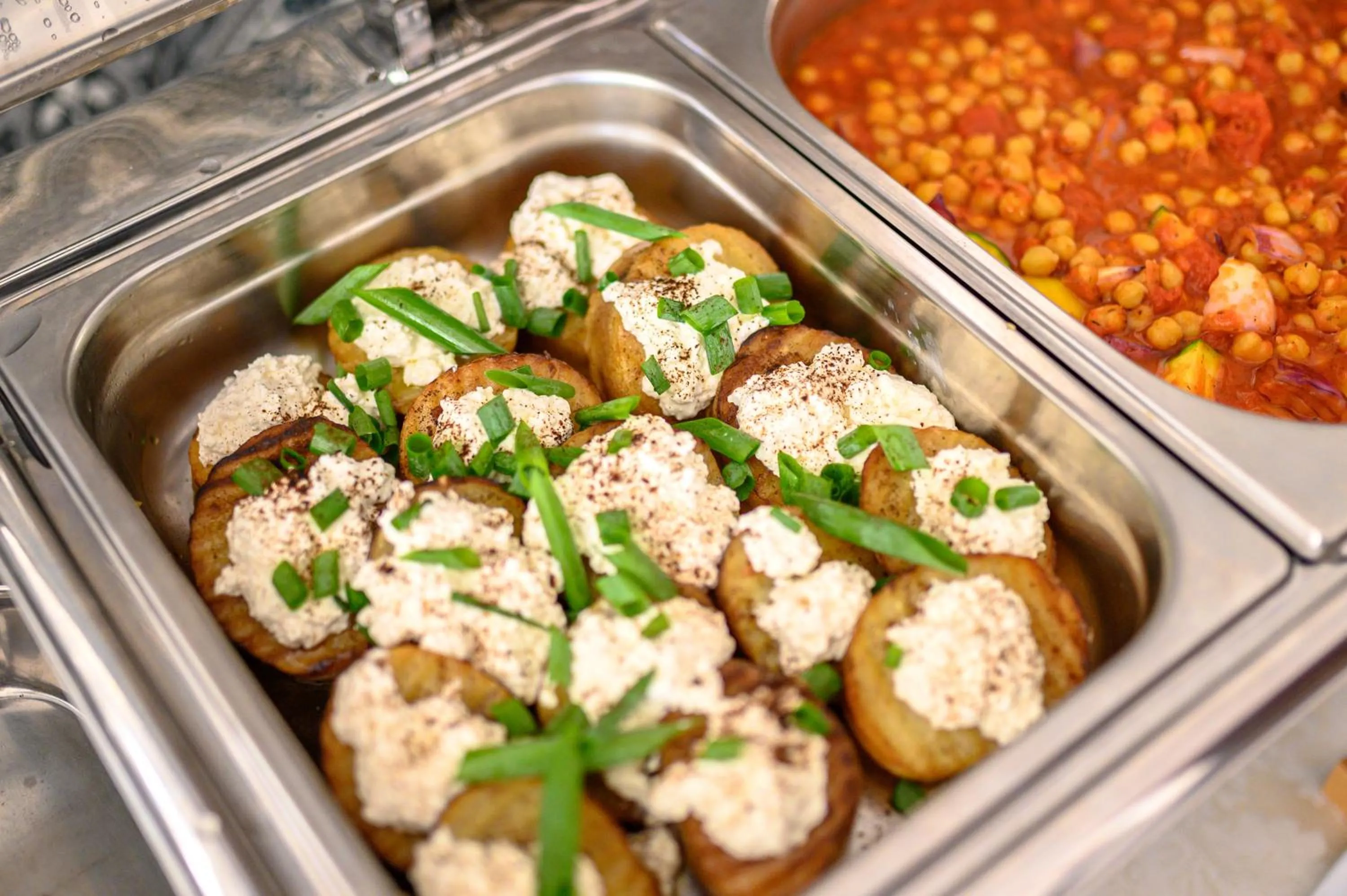 Restaurant/places to eat in Moris Boutique Beach Hotel