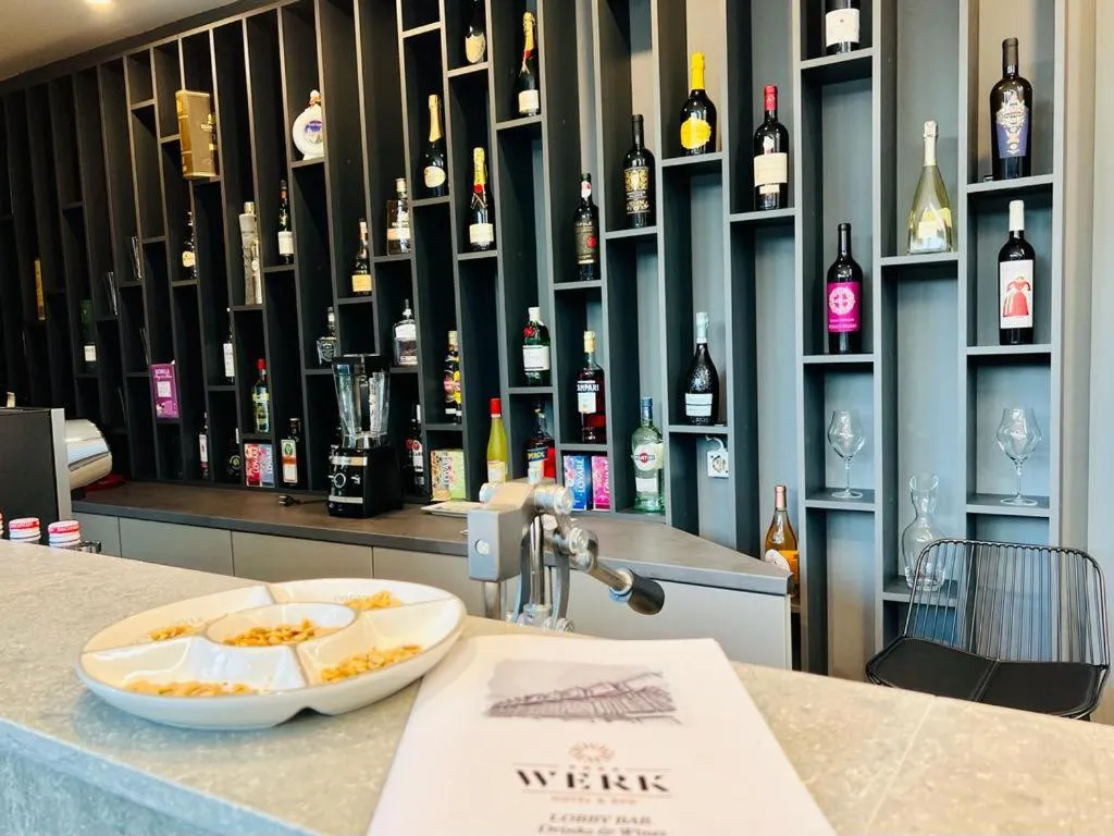 Restaurant/places to eat in WERK Hotel & SPA