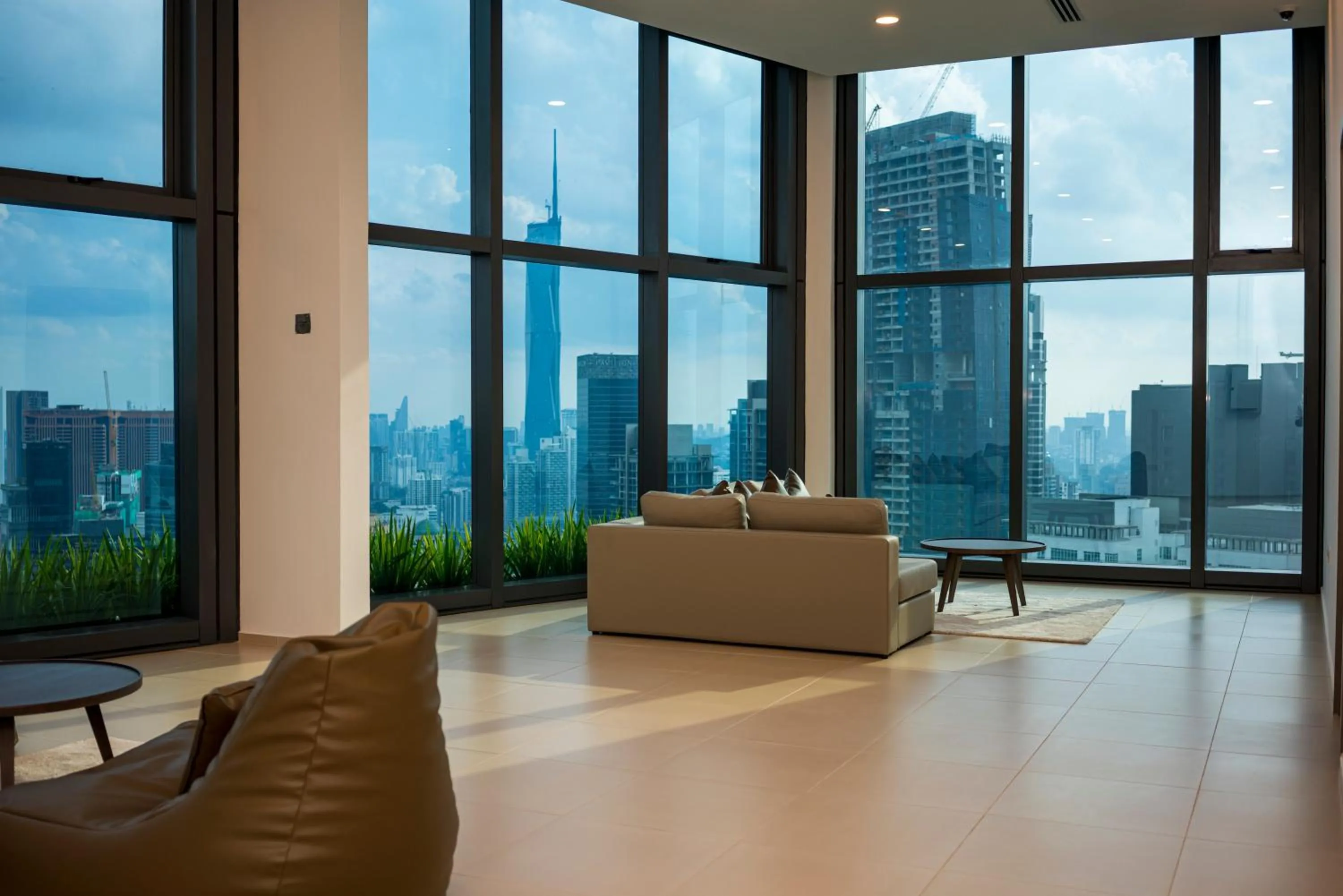 Lounge or bar in Eaton Residence KLCC