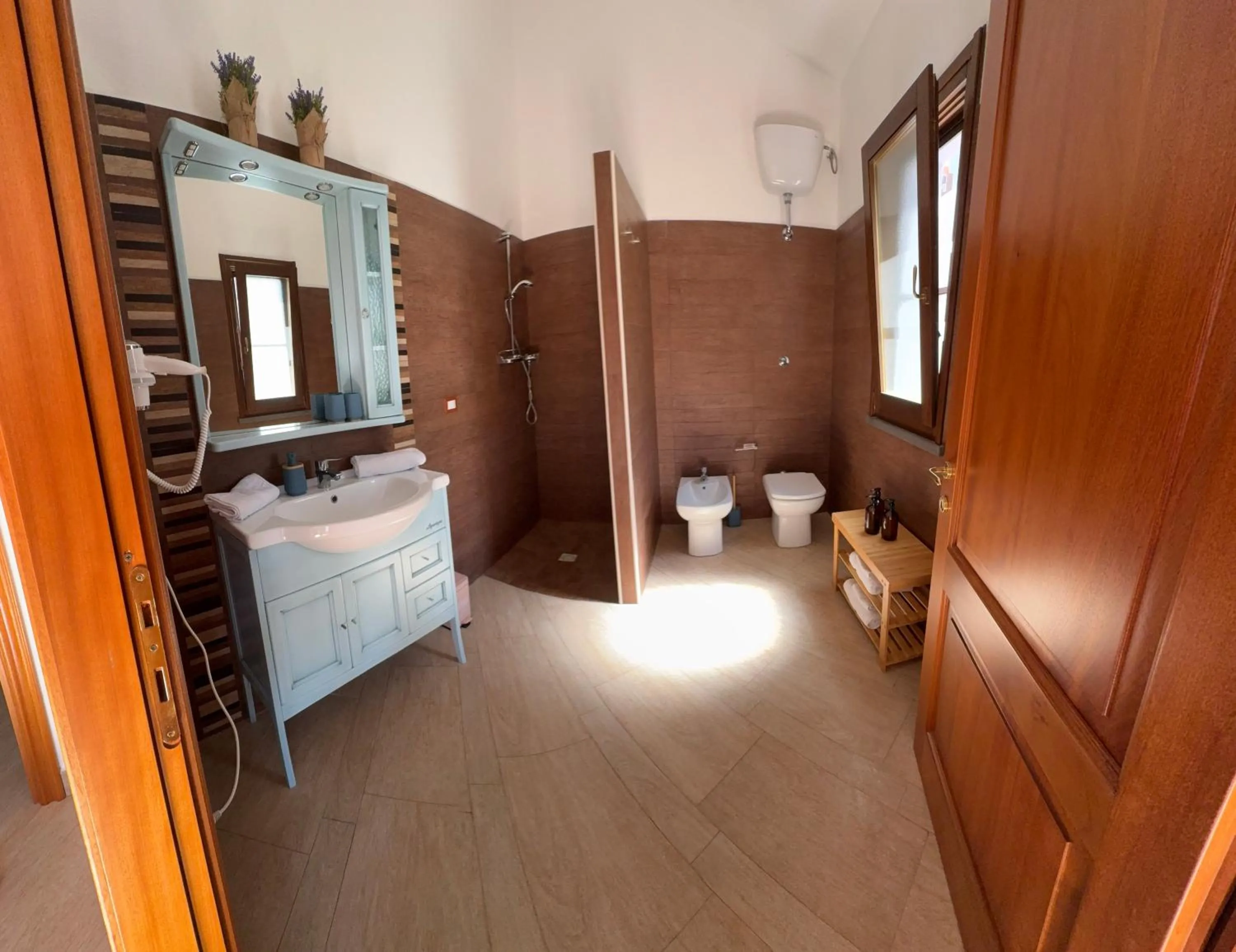 Bathroom, Bed in Lugh'e Luna Village
