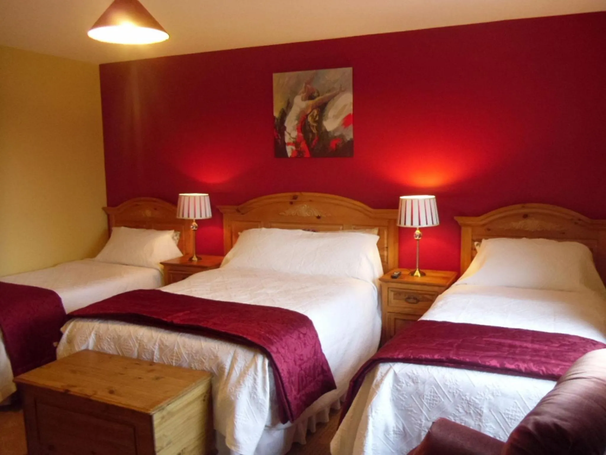 Bed in Lake Avenue House